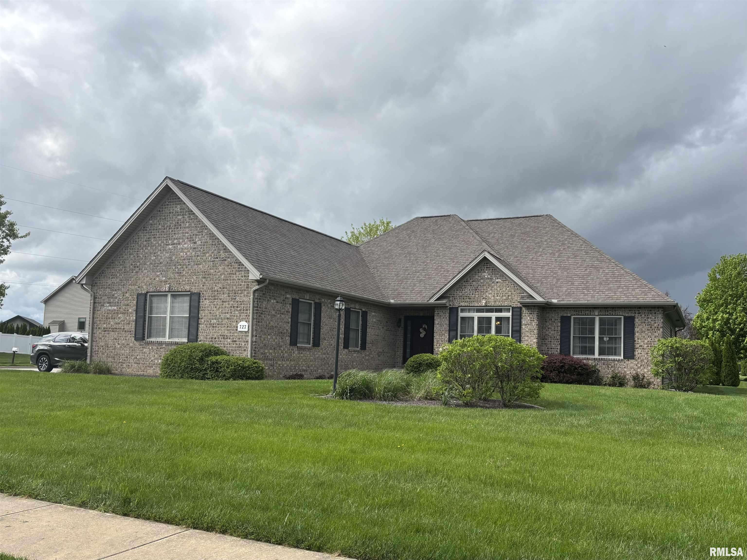 Morton, IL 61550,727 THORNRIDGE DR
