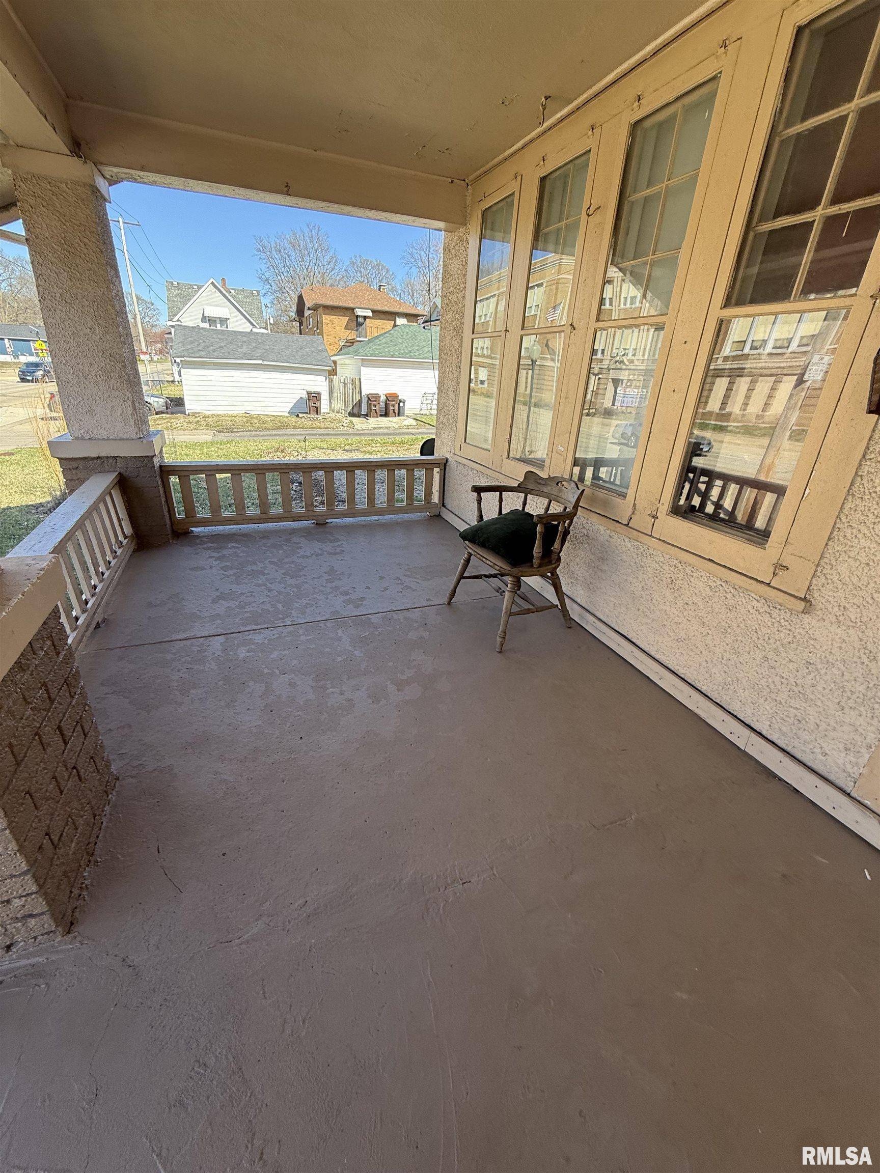 Peoria, IL 61606,814 W COLUMBIA TER