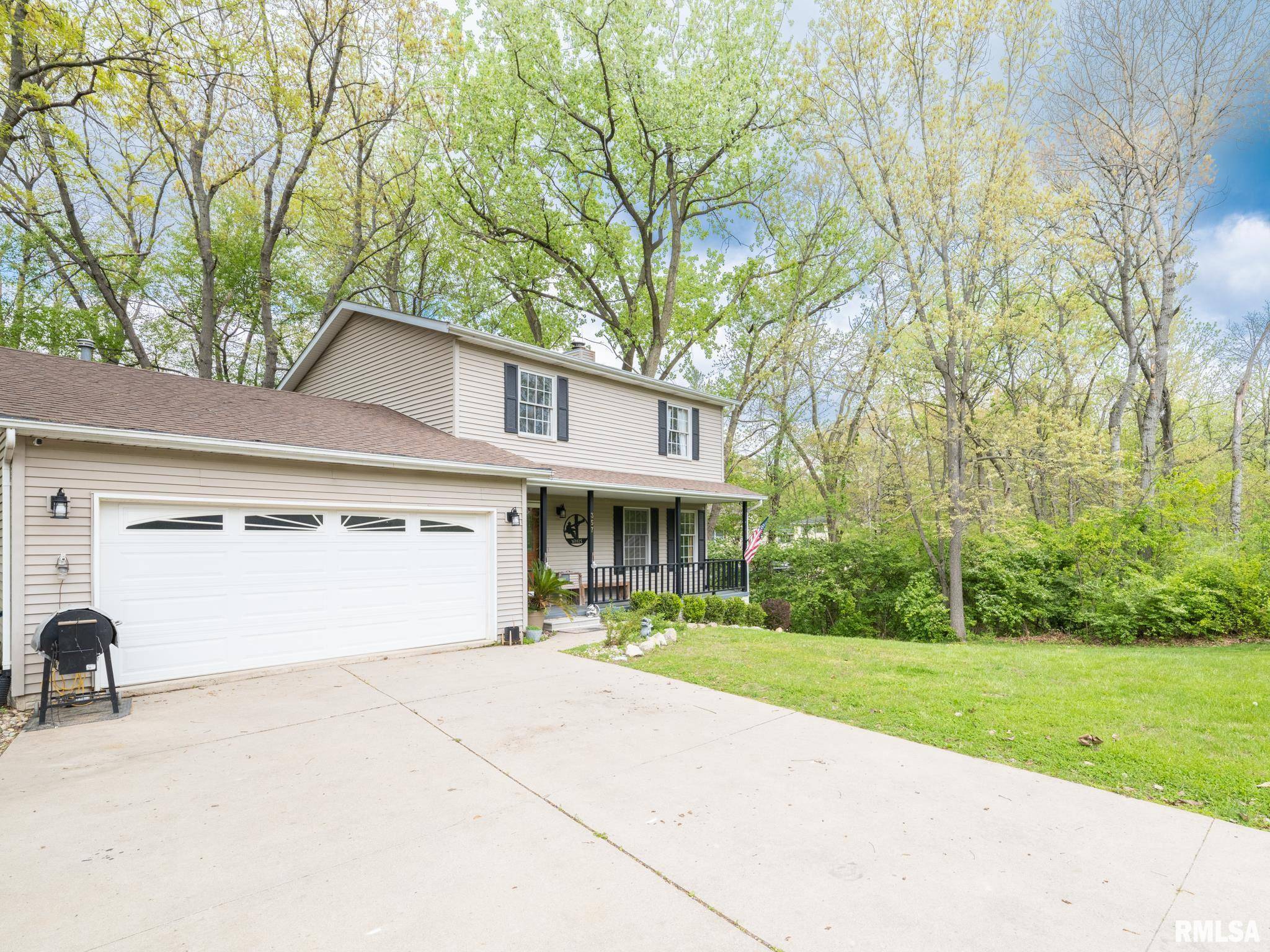 Mackinaw, IL 61755,357 HERITAGE DR