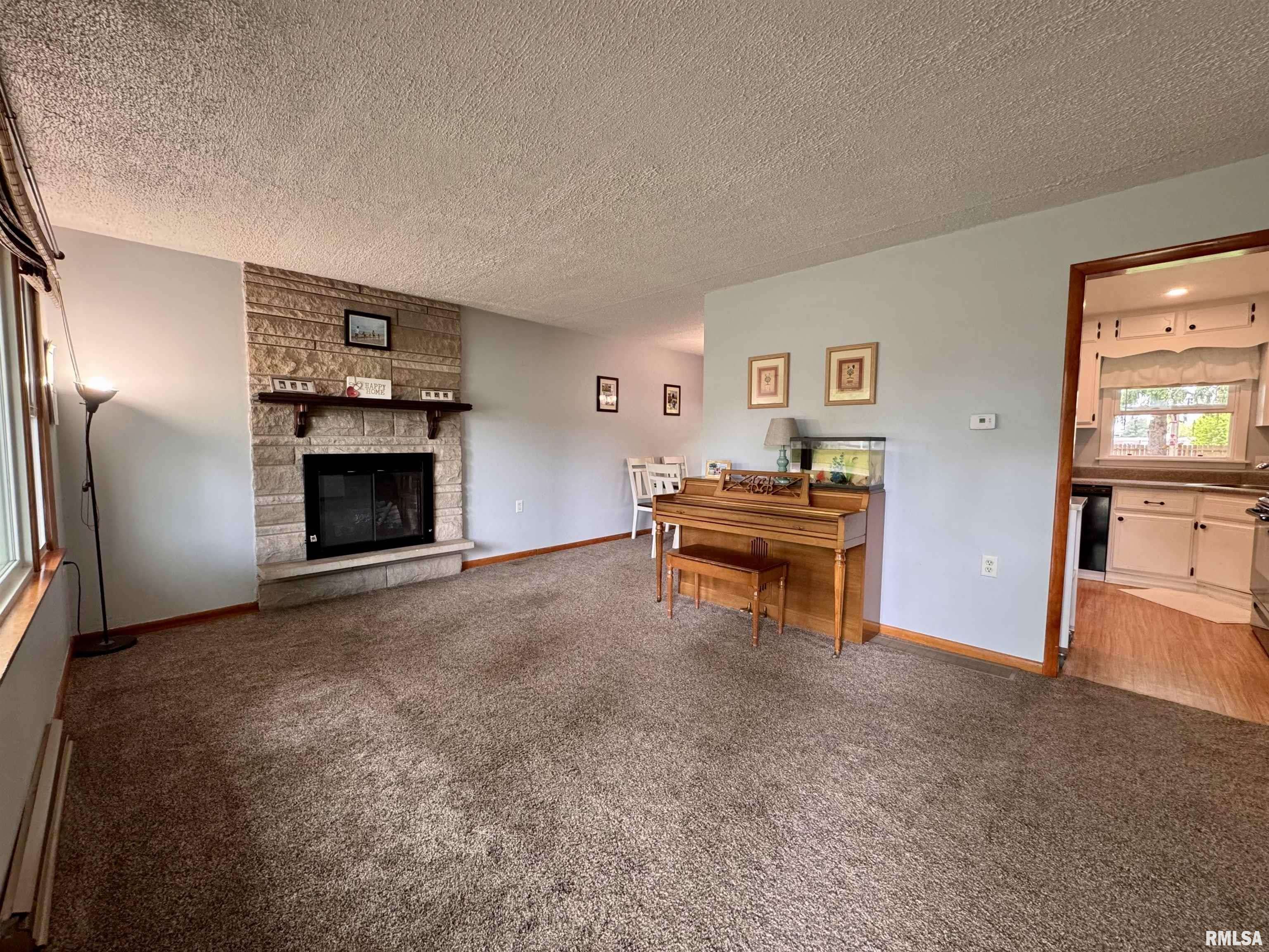 Macomb, IL 61455,940 MEMORIAL DR