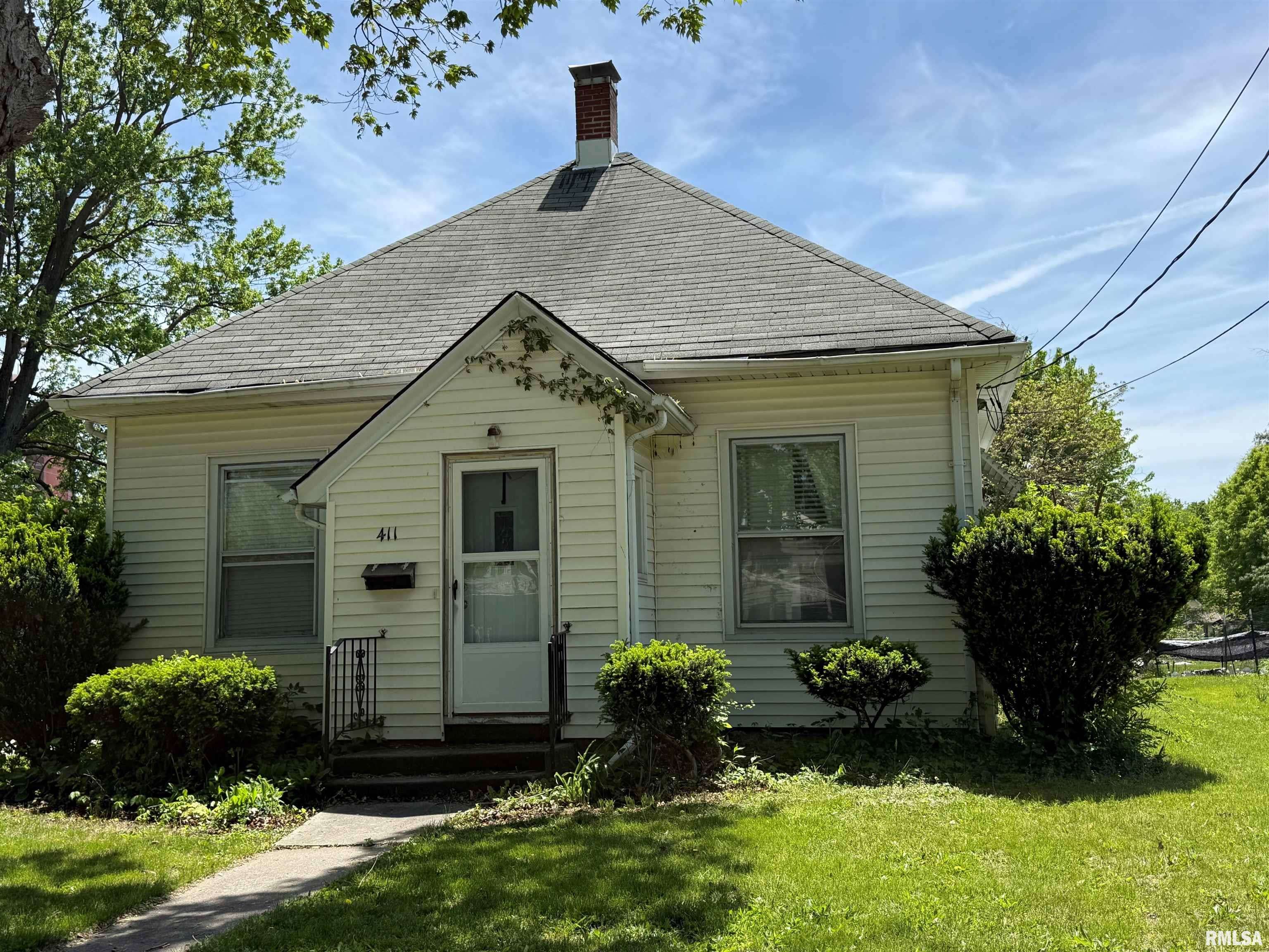 Macomb, IL 61455,411 W JEFFERSON ST