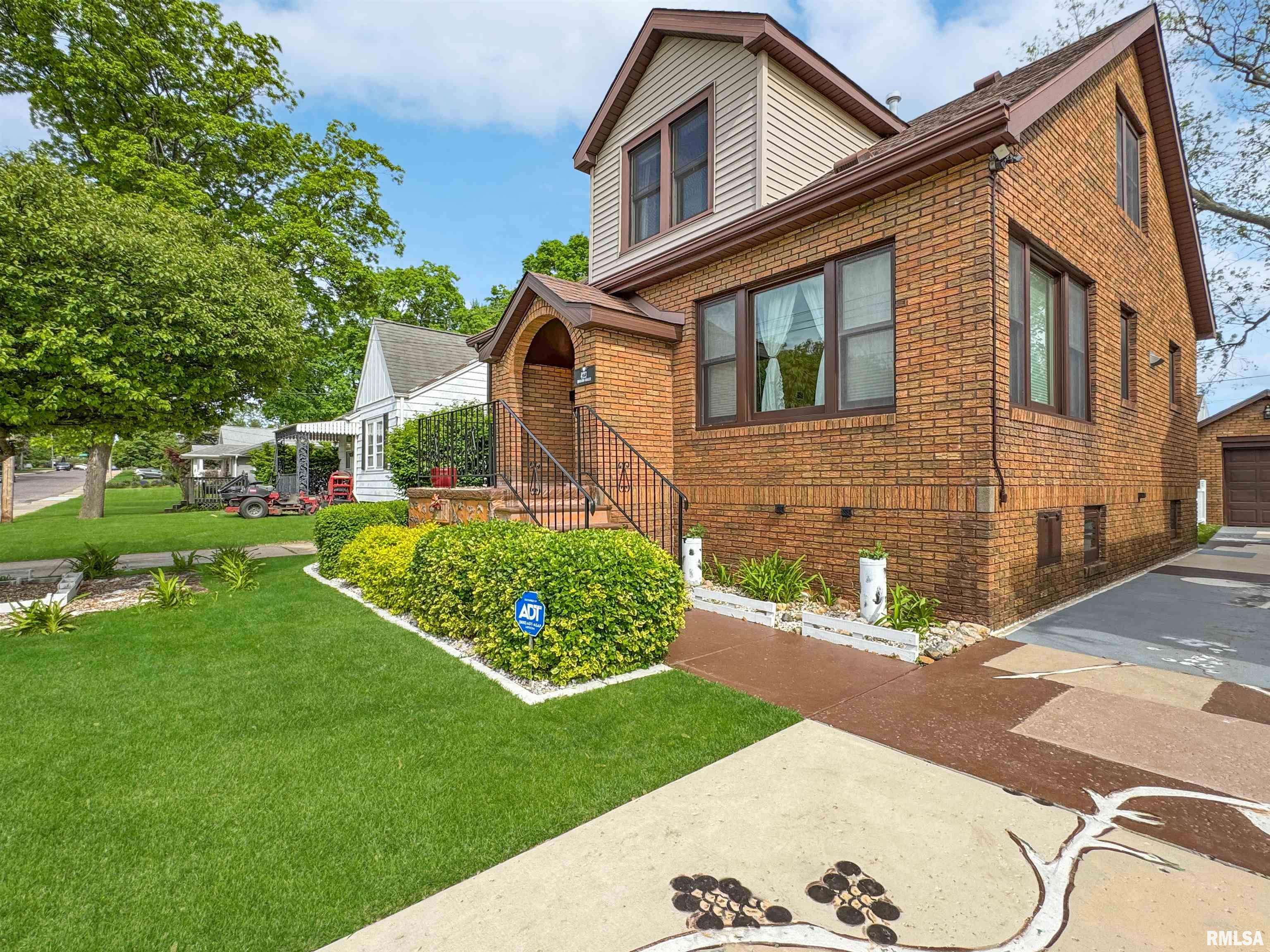 Peoria, IL 61604,423 W HUDSON ST