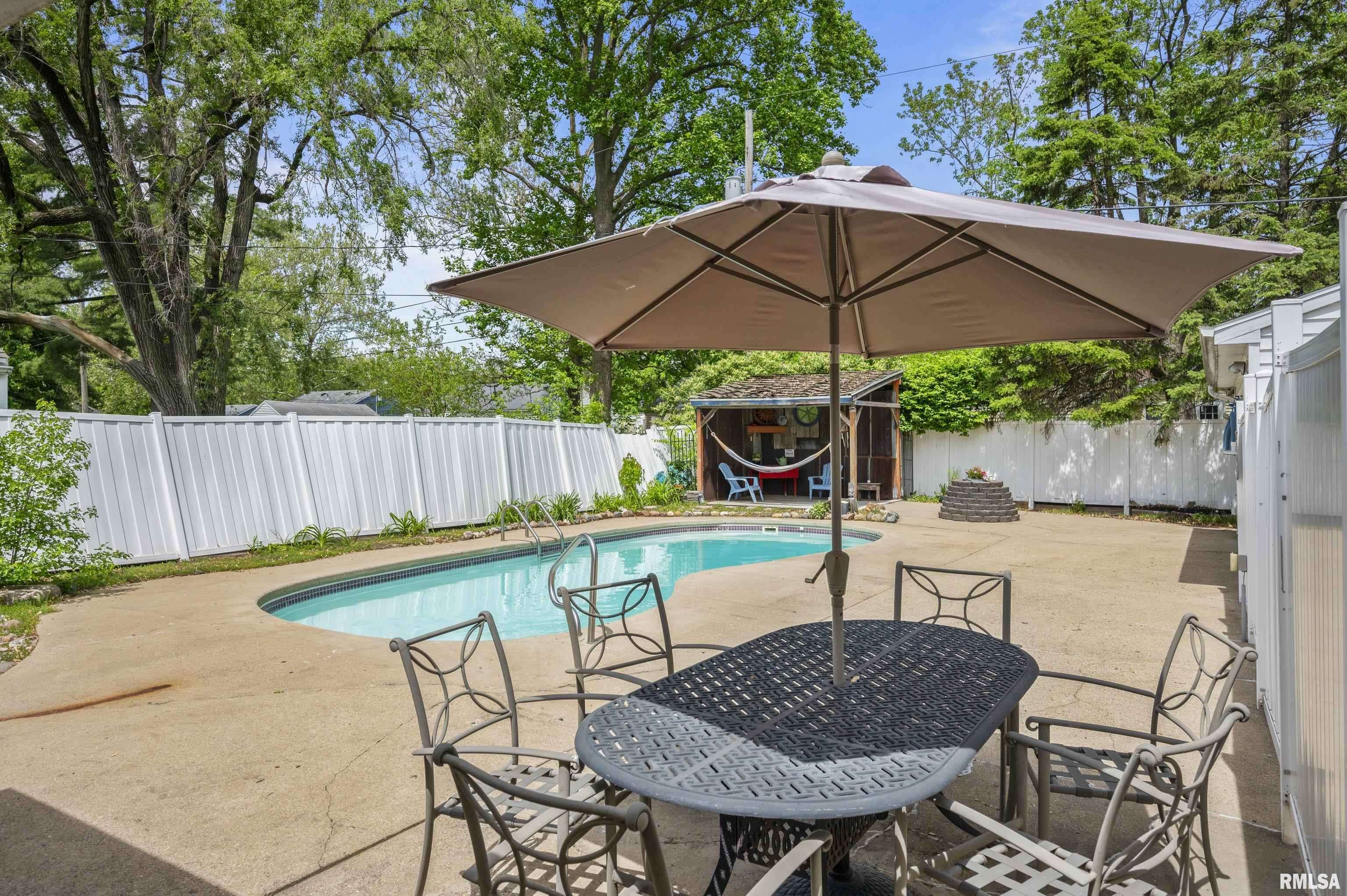 Peoria, IL 61604,2219 W OVERBROOK DR