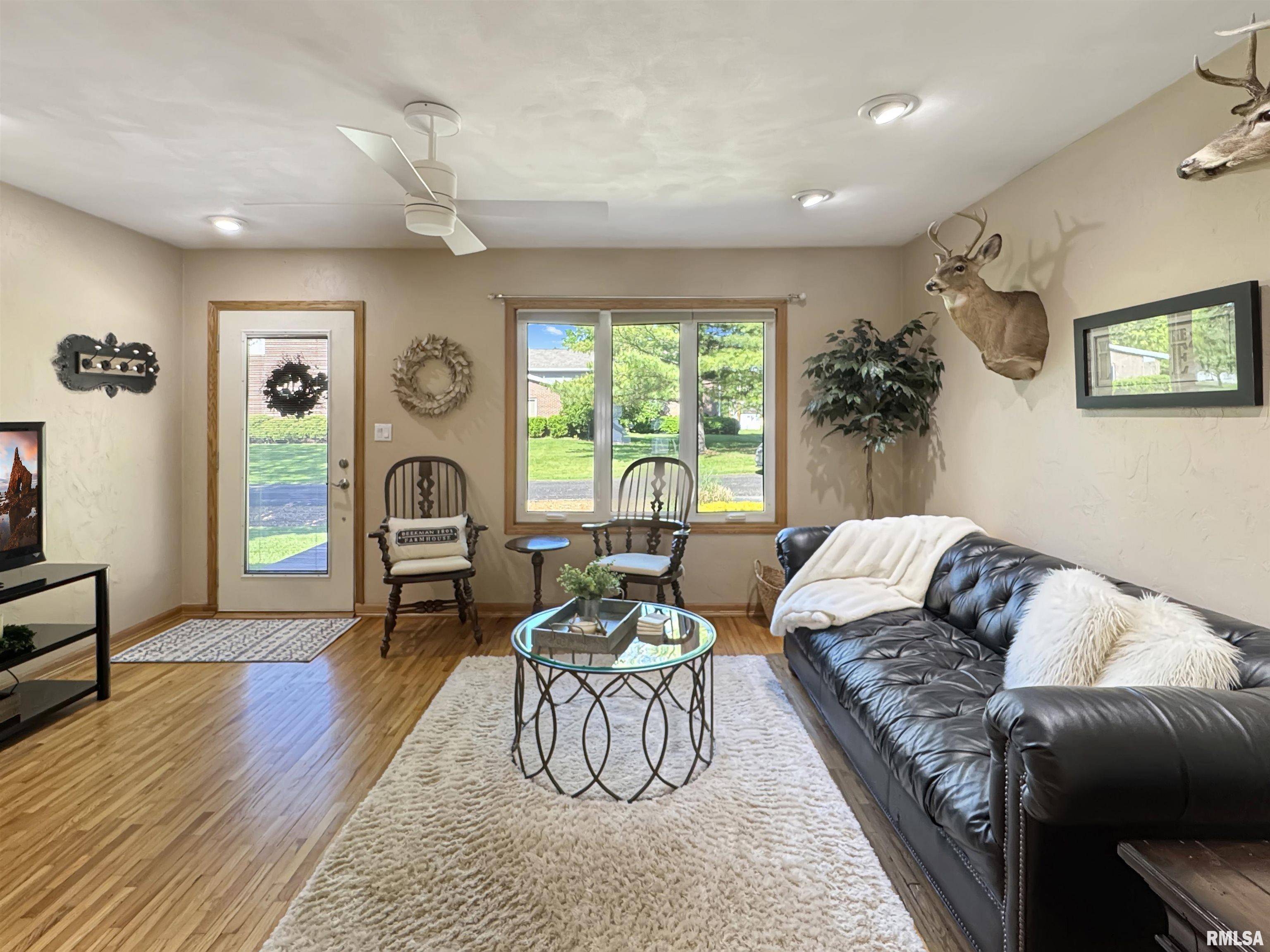 Delavan, IL 61734,408 S CEDAR ST