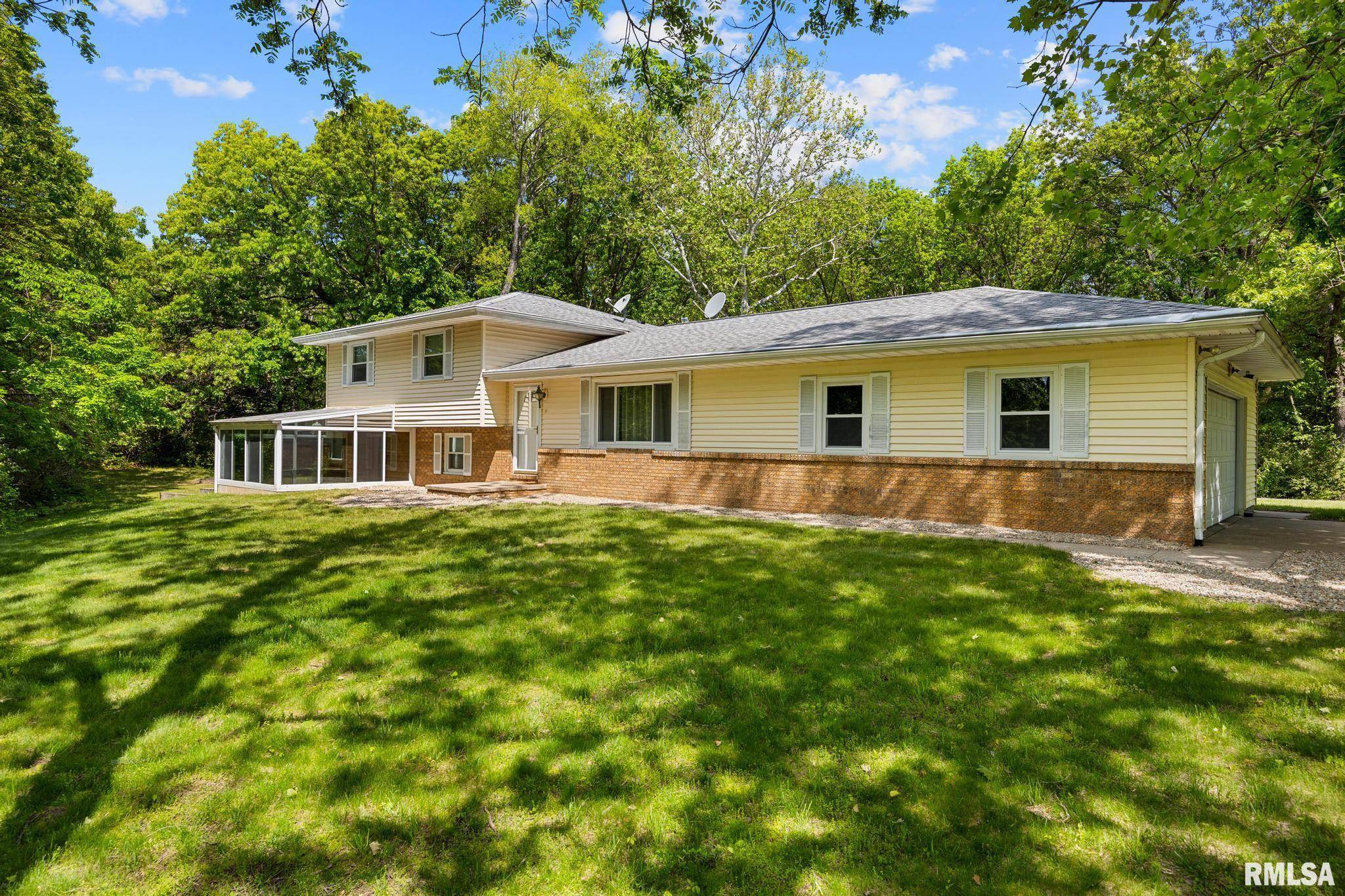 East Peoria, IL 61611,252 SANTA FE TRL
