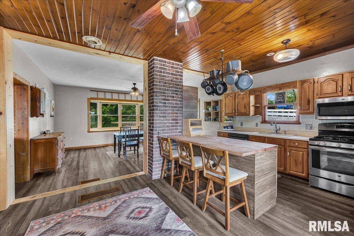 Peoria, IL 61607,2918 S HILTON LN