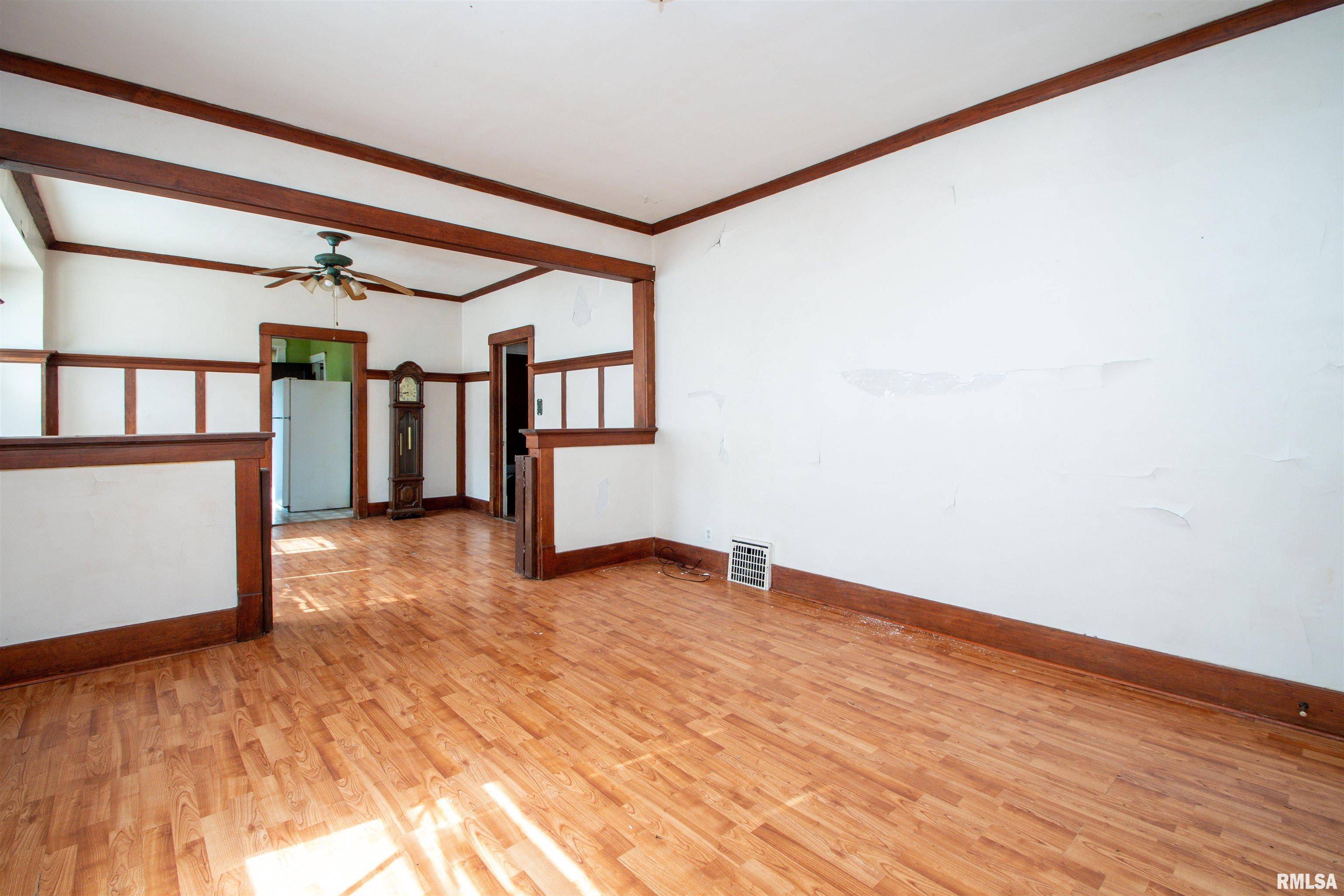 Peoria, IL 61603,112 E GIFT AVE