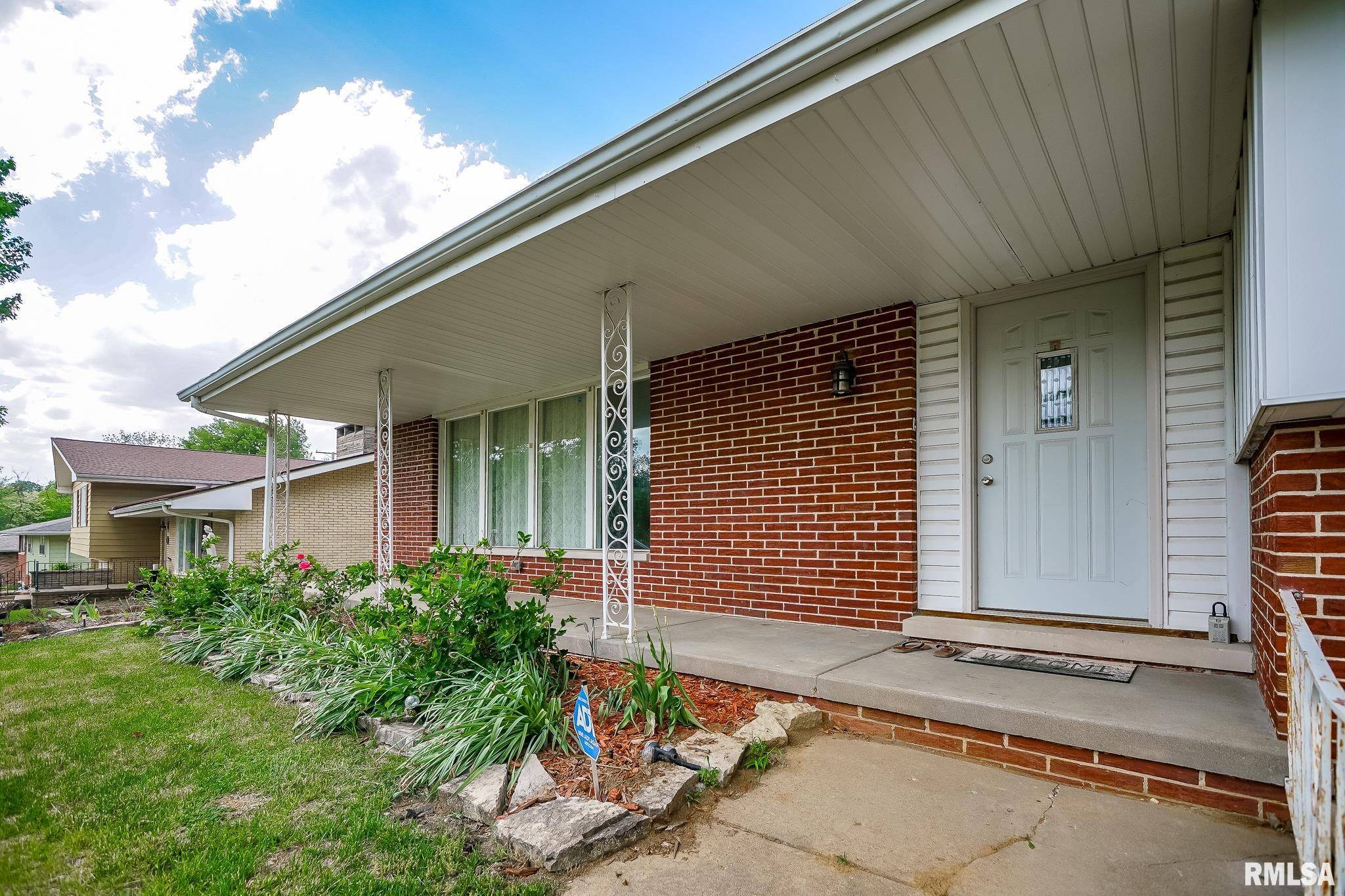 Peoria, IL 61614,209 E NORTHRIDGE LN
