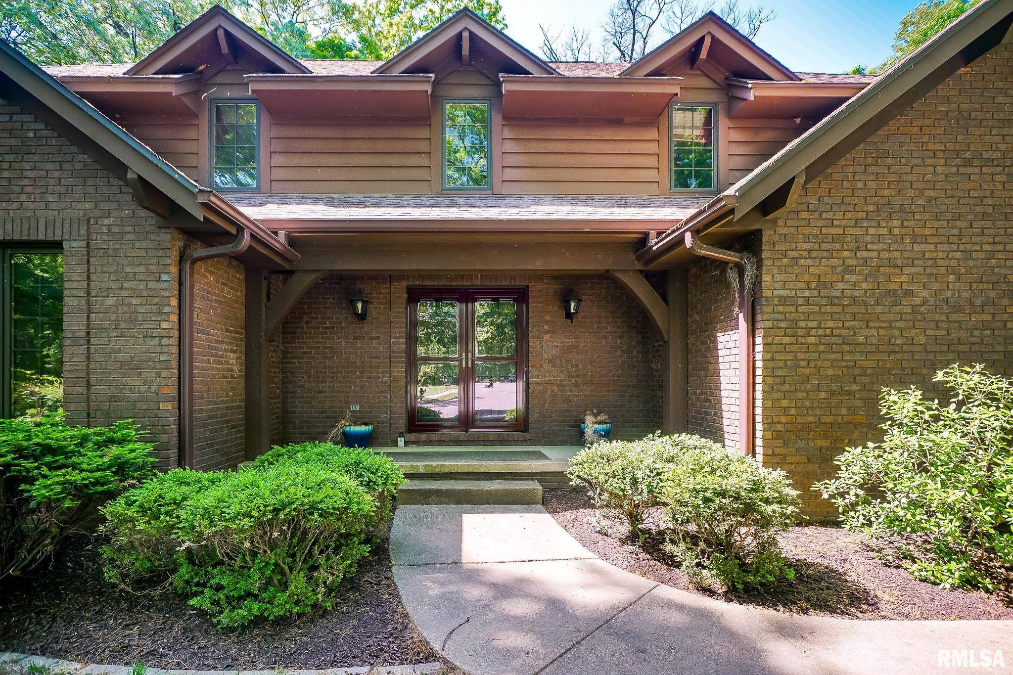 Peoria, IL 61615,9701 N Cherrybark CT