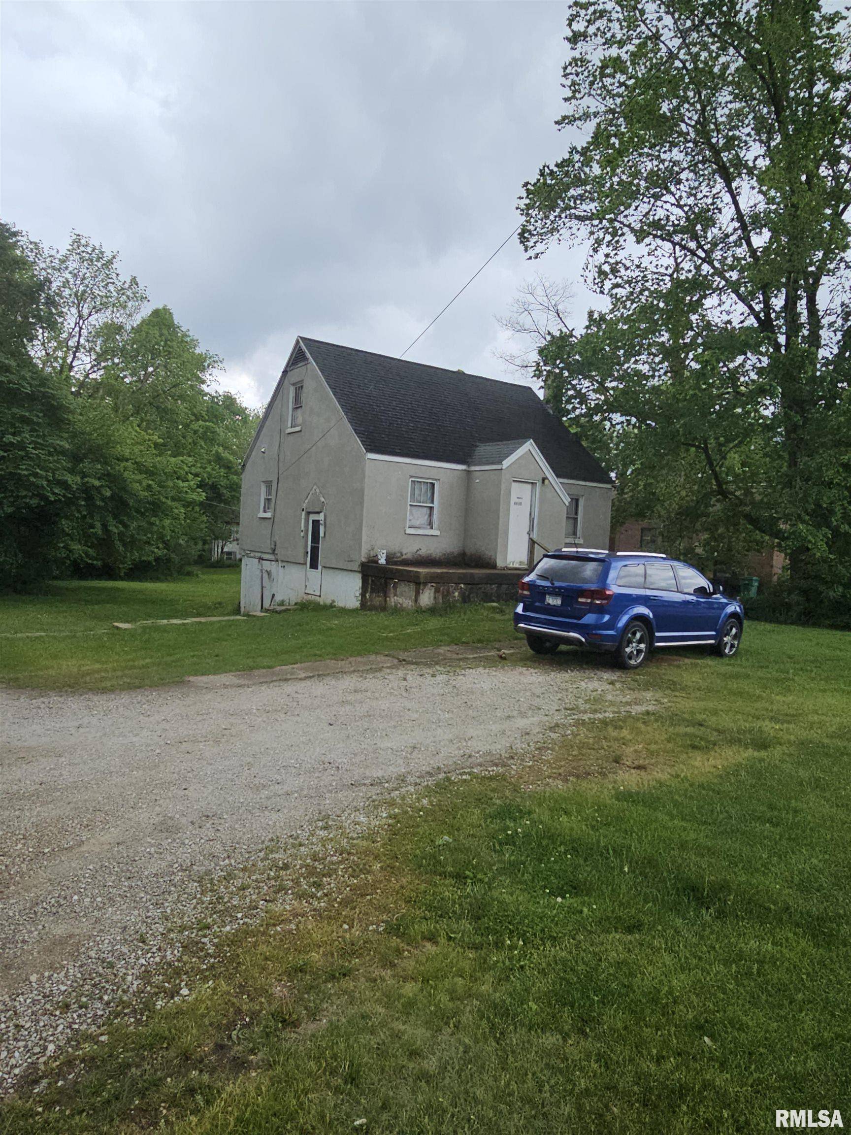 East Peoria, IL 61611,3300 E WASHINGTON ST