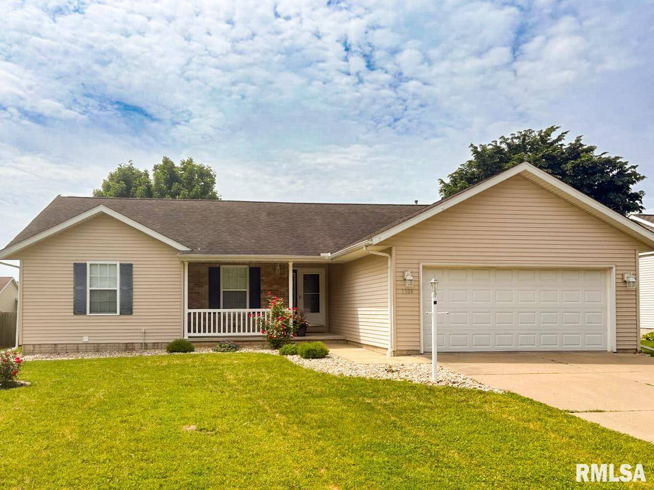 Chillicothe, IL 61523,1504 W CLOVERDALE RD