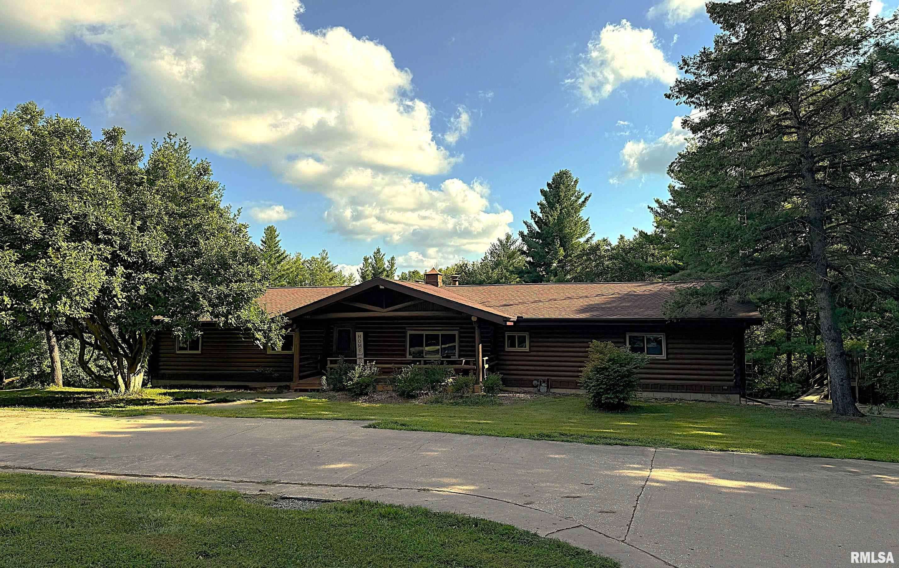 Macomb, IL 61455,1 MARTY LN