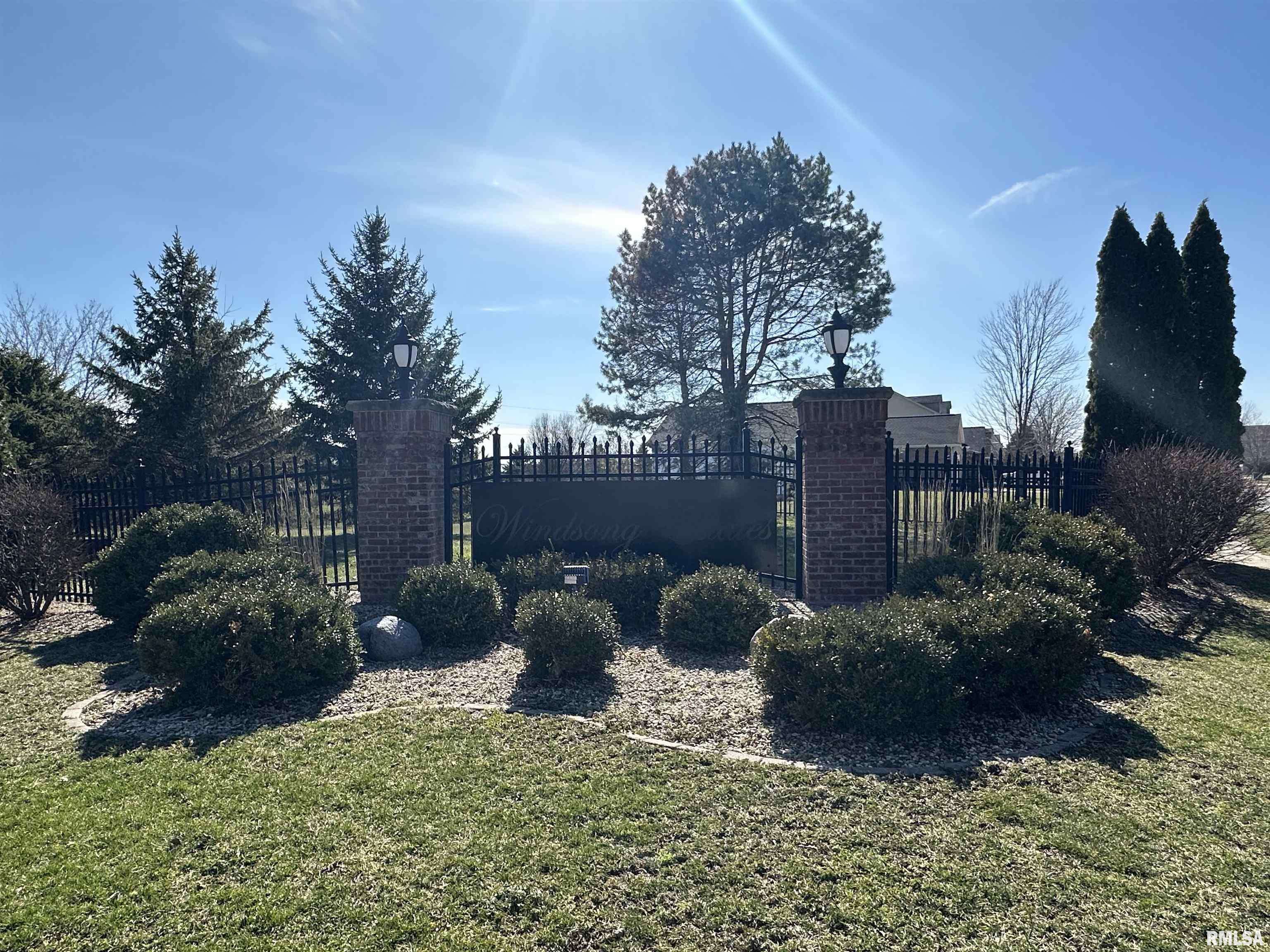 Washington, IL 61571,101 Scarlet CT