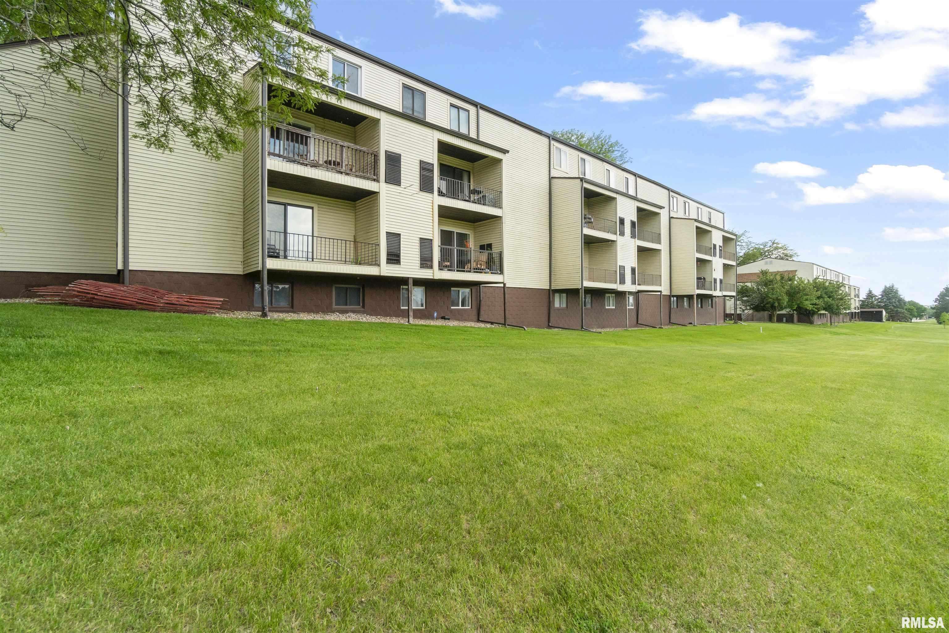 Peoria, IL 61614,3119 W WILLOW KNOLLS RD #36B