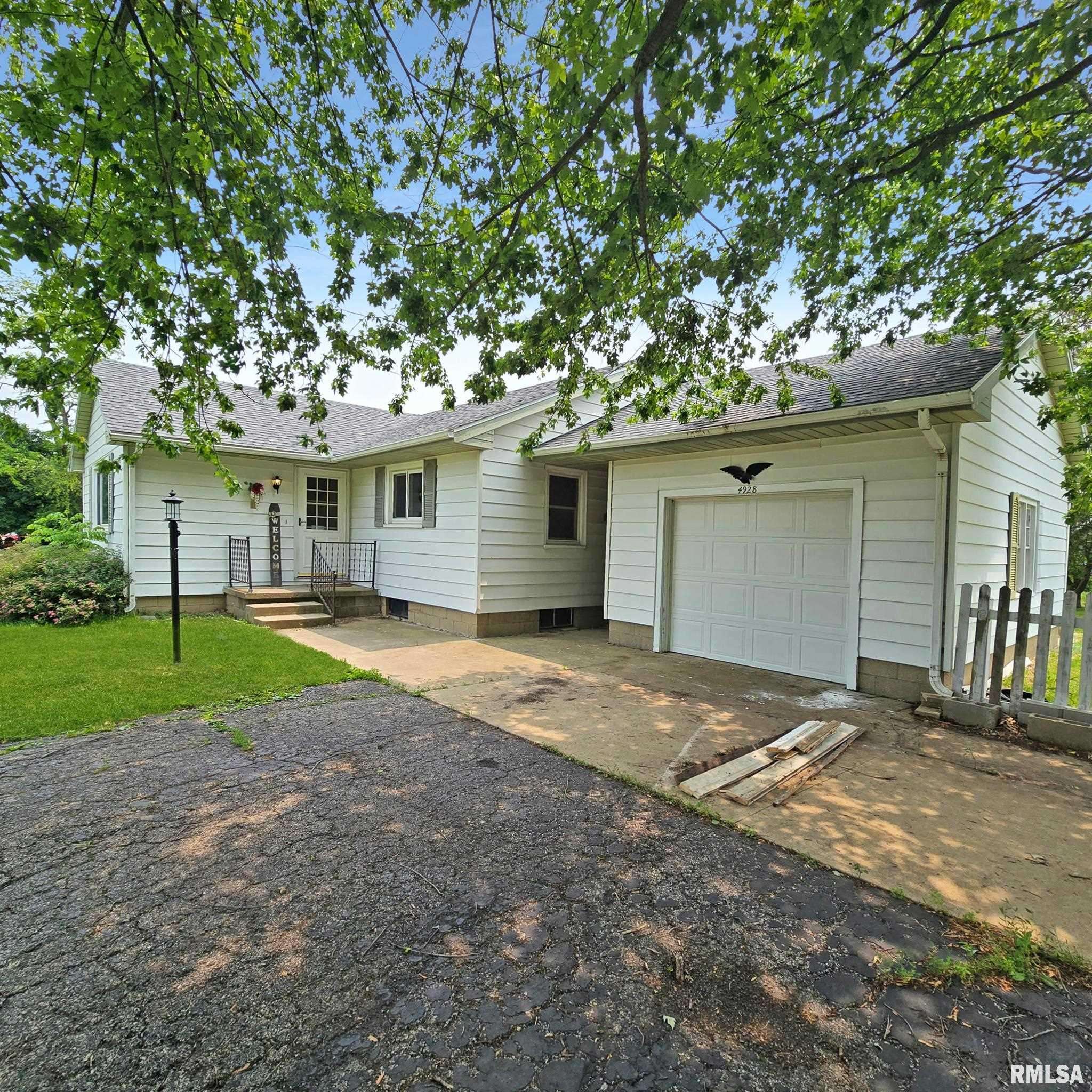 Peoria, IL 61604,4928 W FARMINGTON RD