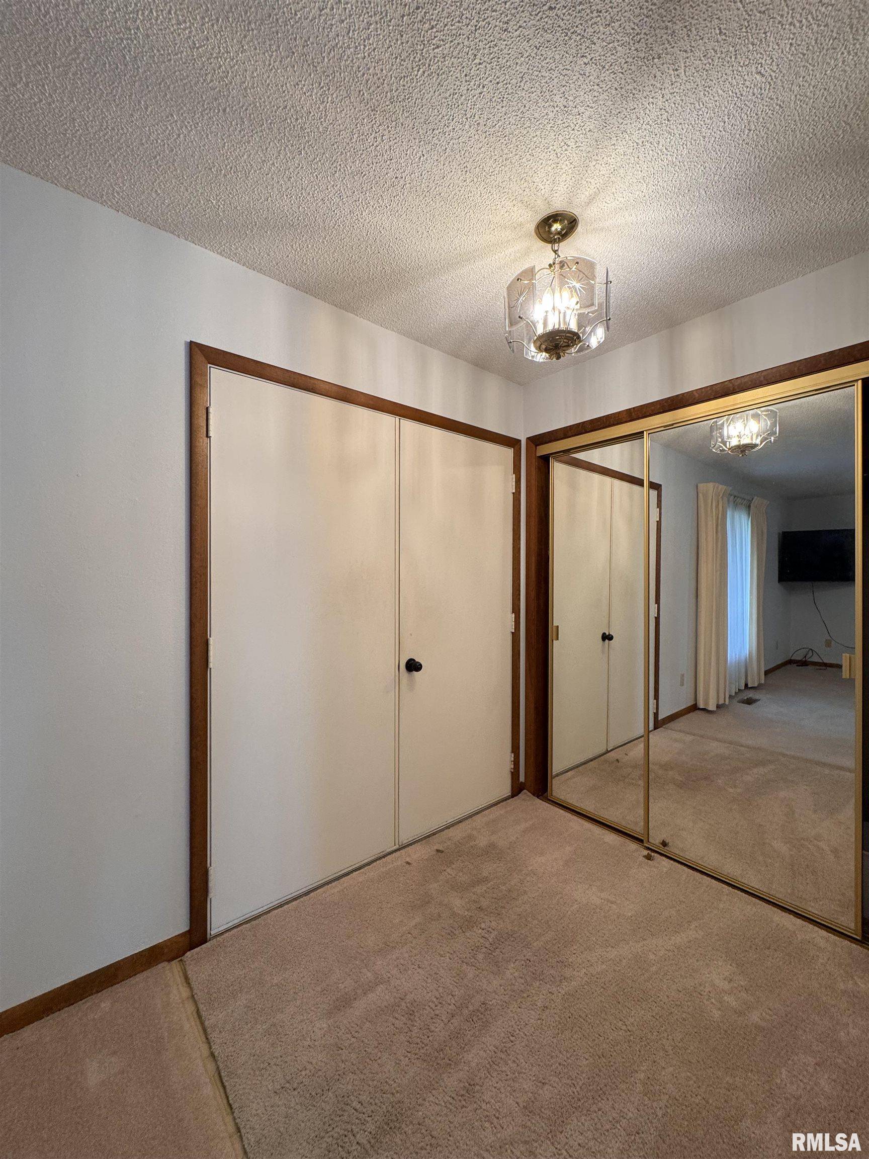 Macomb, IL 61455,1905 S MADISON ST