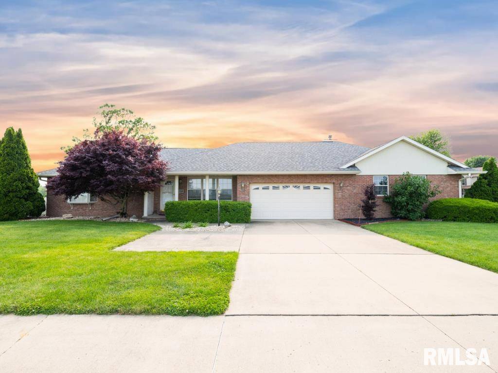 Washington, IL 61571,1312 N CUMMINGS LN