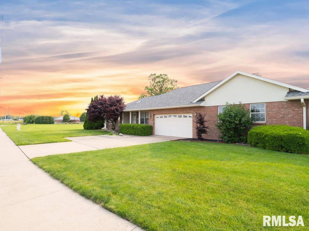 Washington, IL 61571,1312 N CUMMINGS LN