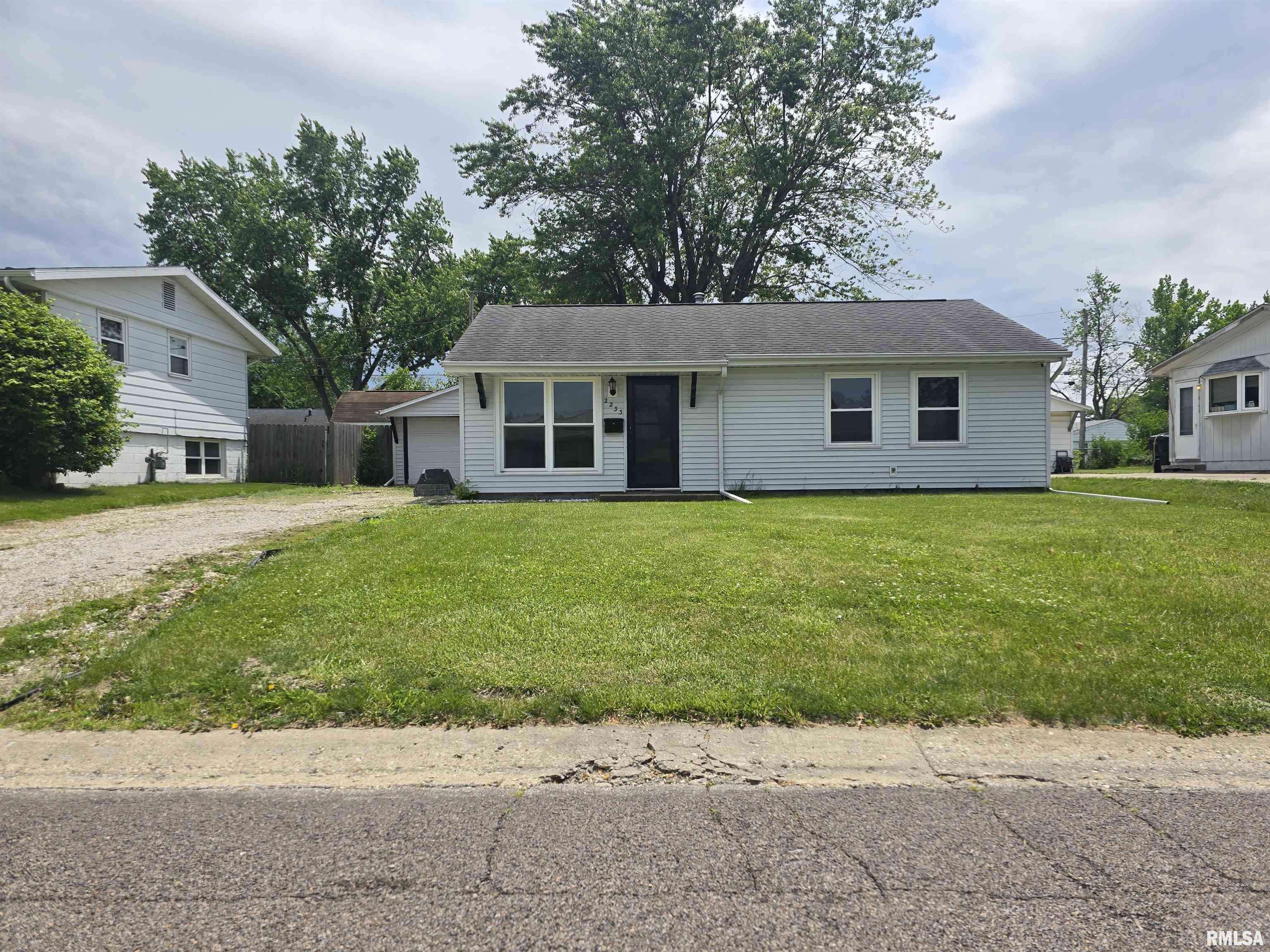 Washington, IL 61571,2233 NORTHRIDGE LN