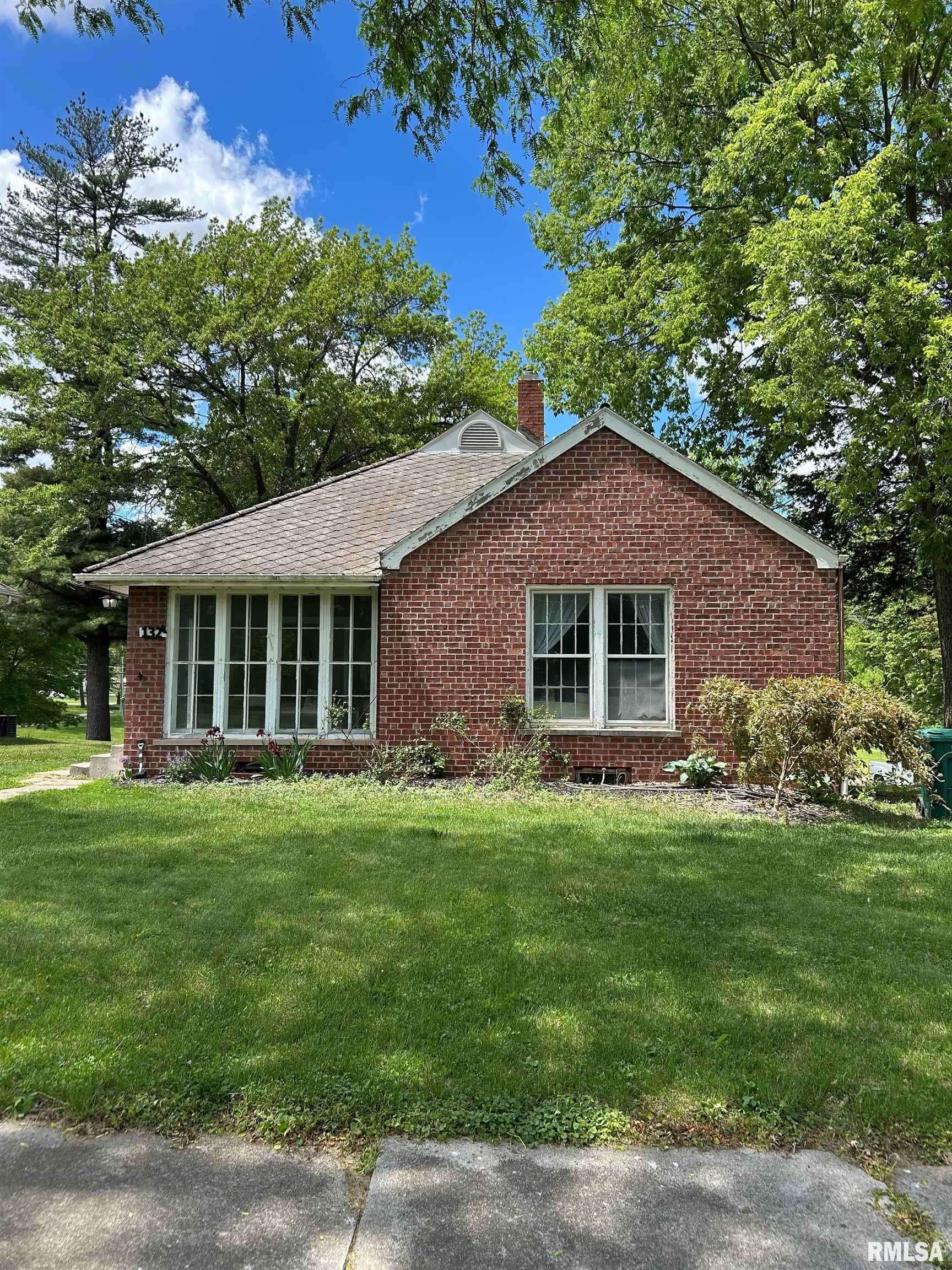 Macomb, IL 61455,132 CHANDLER BLVD