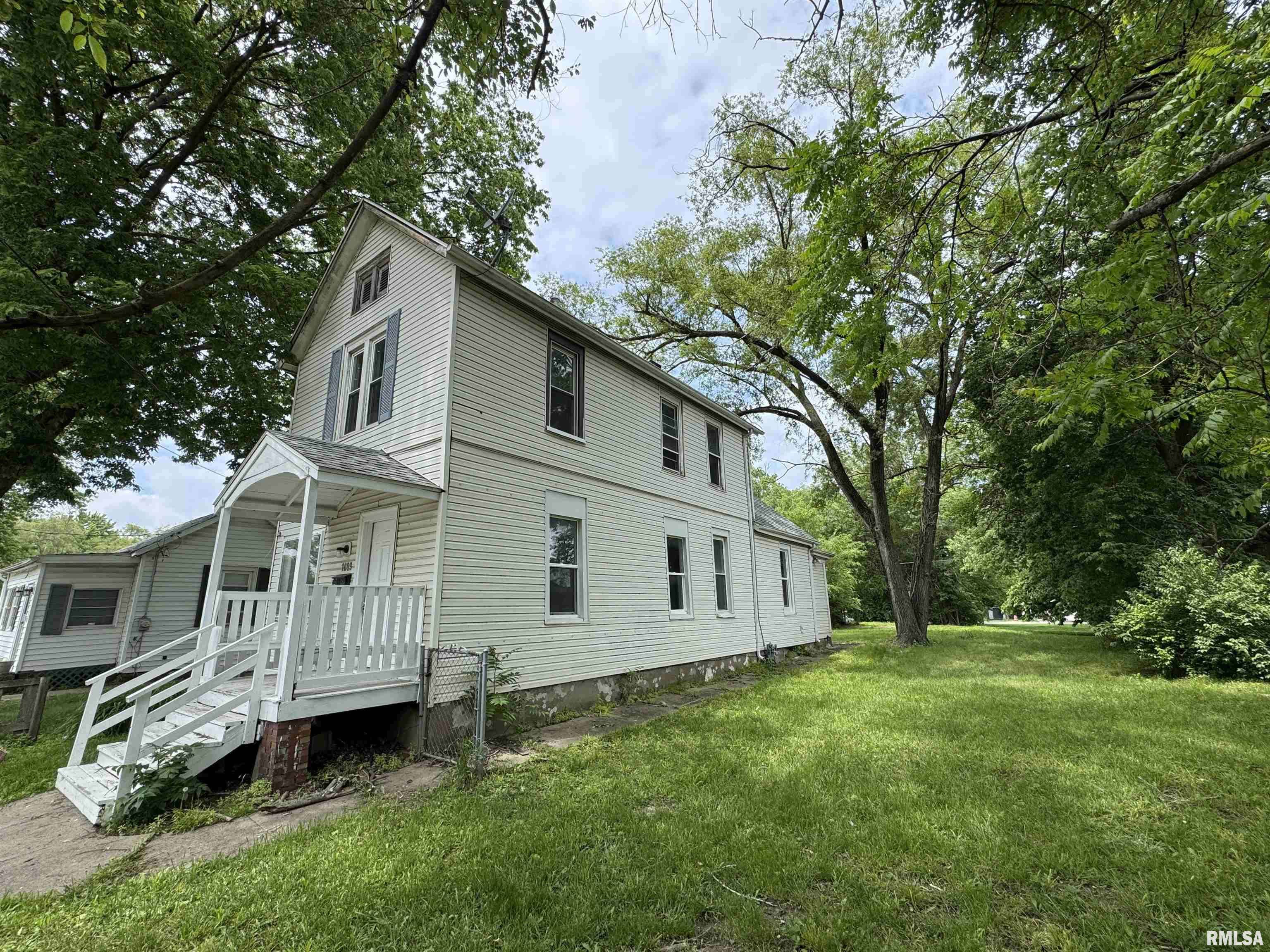Peoria, IL 61605,1009 W SMITH ST