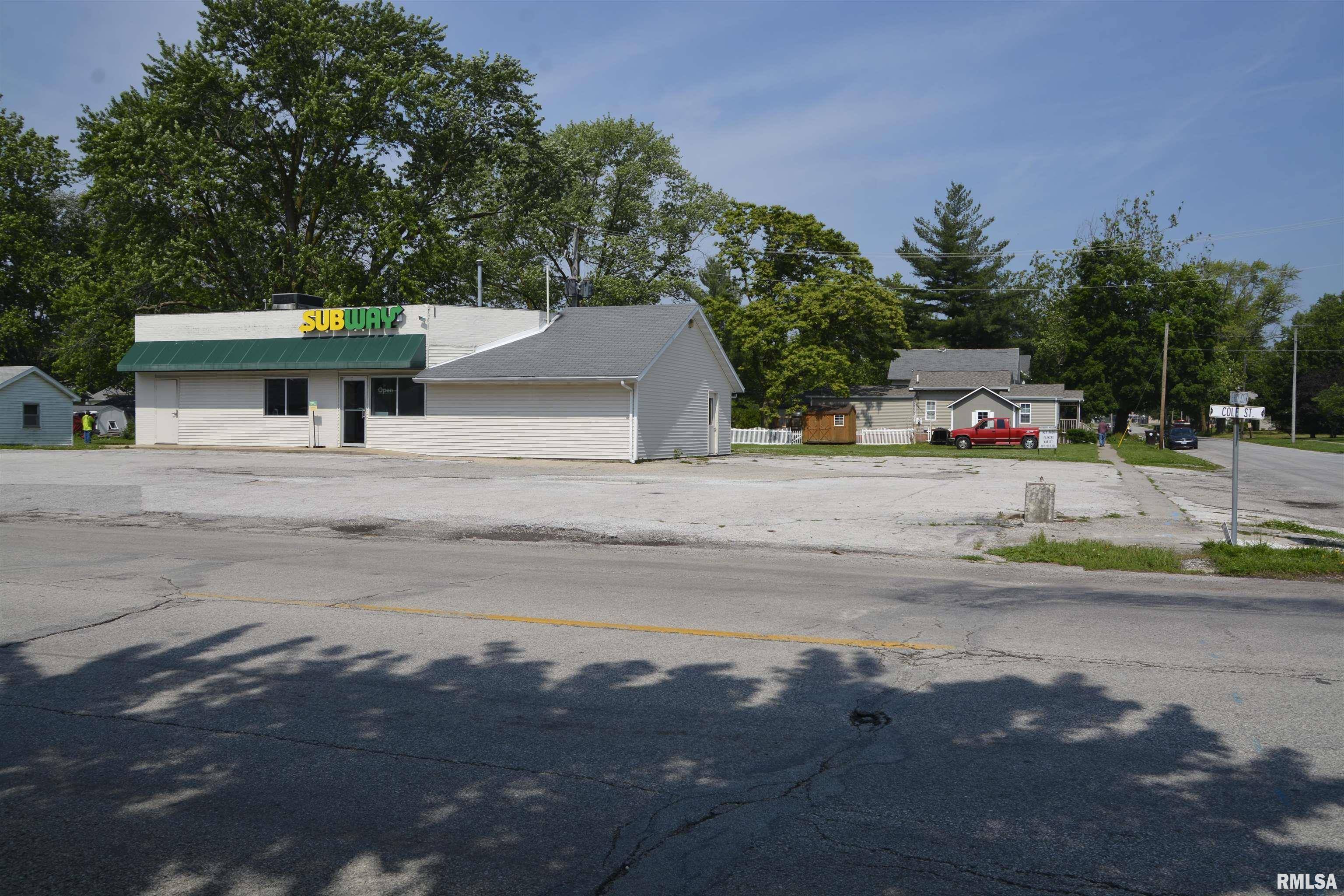 Bushnell, IL 61422,494 E HURST ST