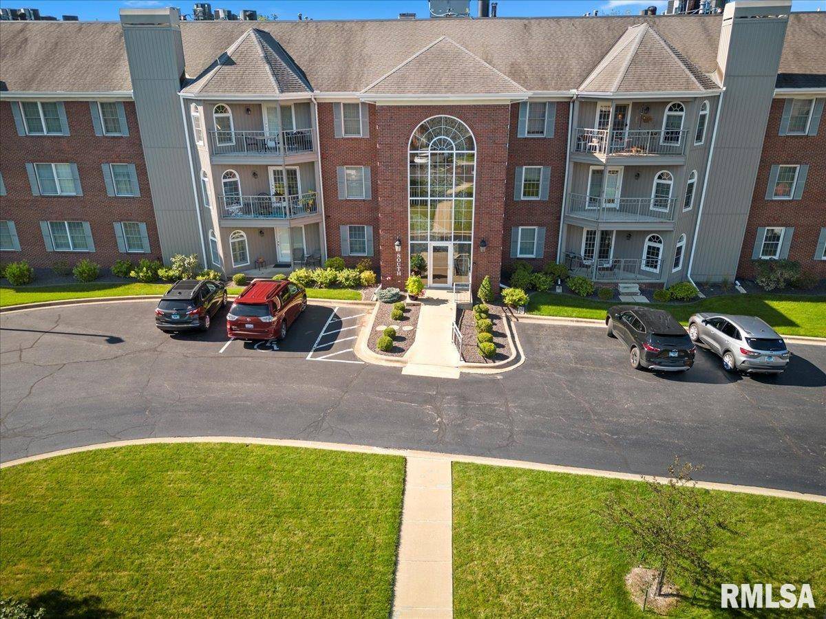 Peoria, IL 61614,5200 N KNOXVILLE AVE #207S