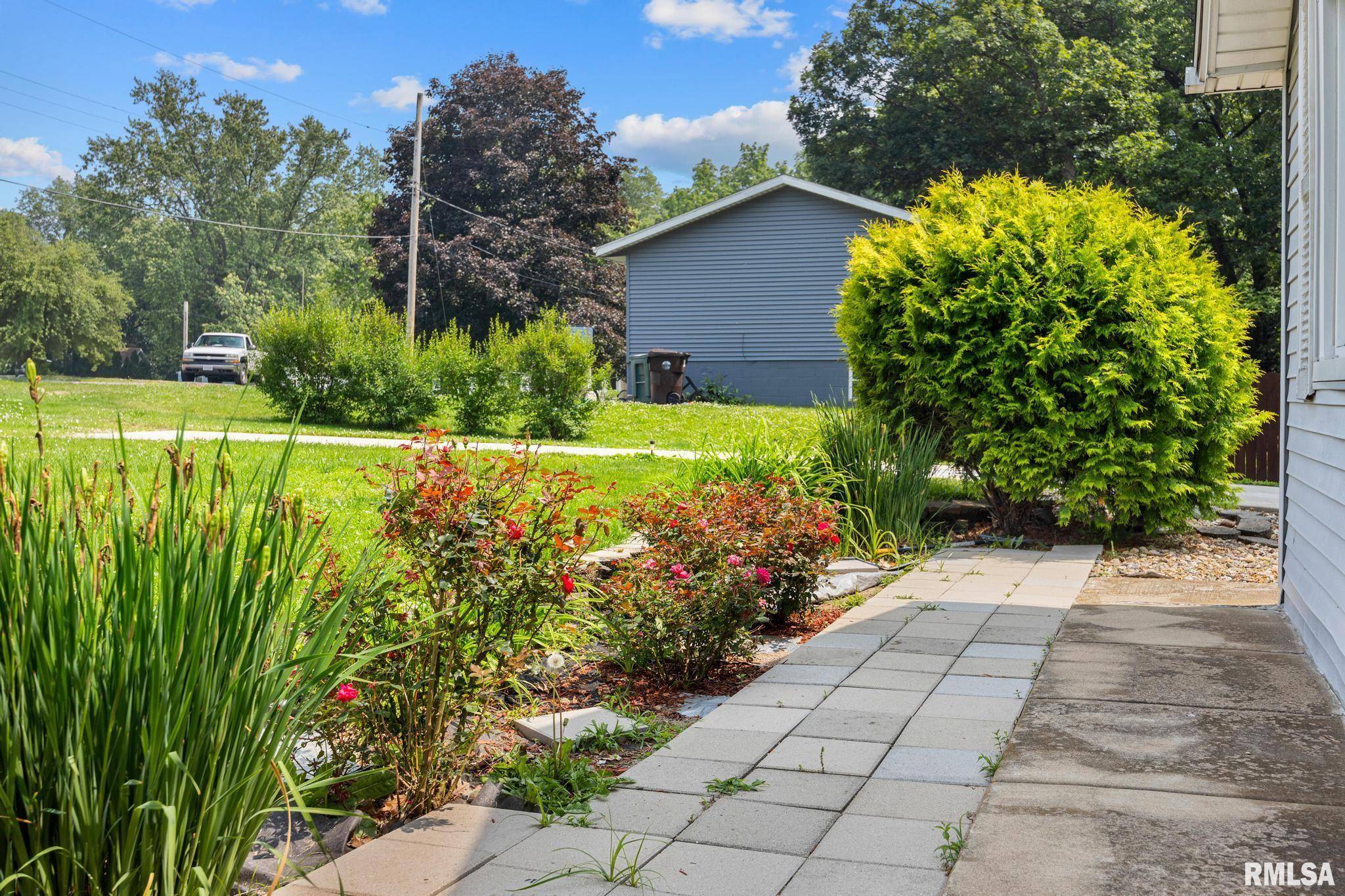 Creve Coeur, IL 61610,133 HOLLYWOOD CIR