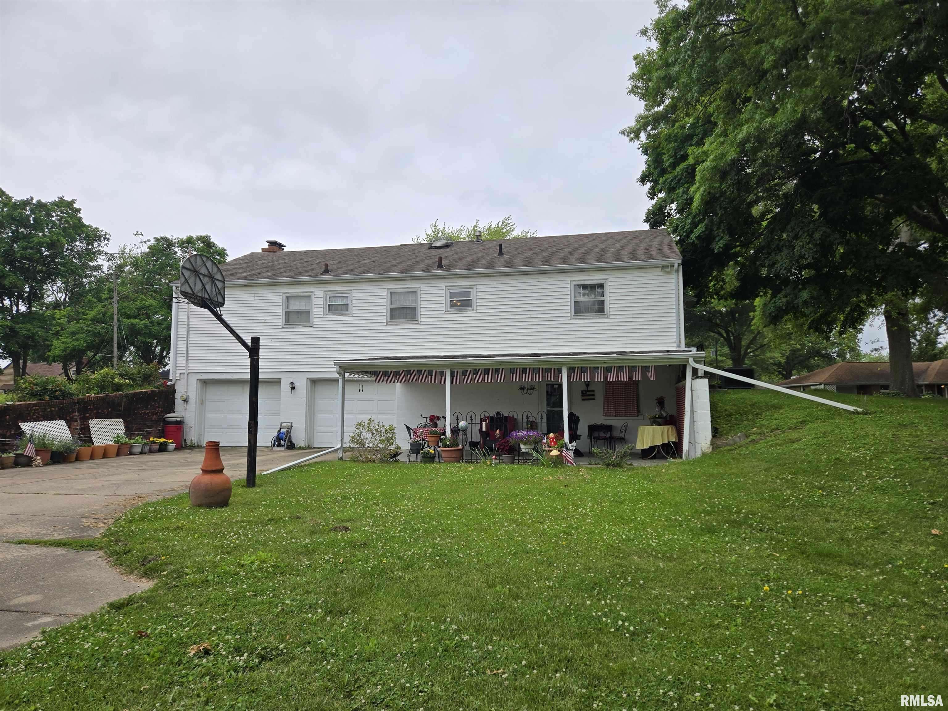 La Harpe, IL 61450,301 N LOUISE ST