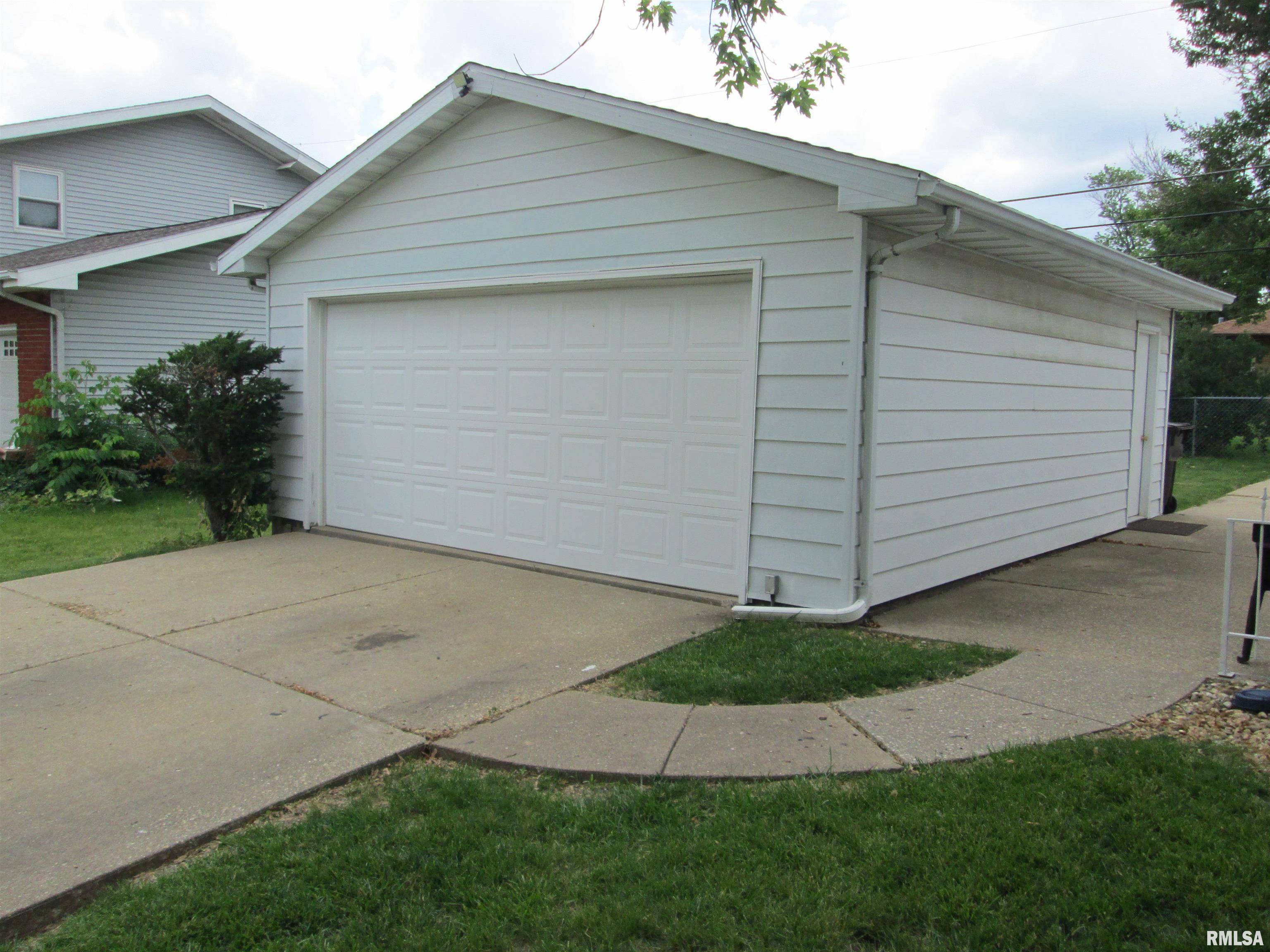 Peoria, IL 61614,2010 W WESTBROOK DR