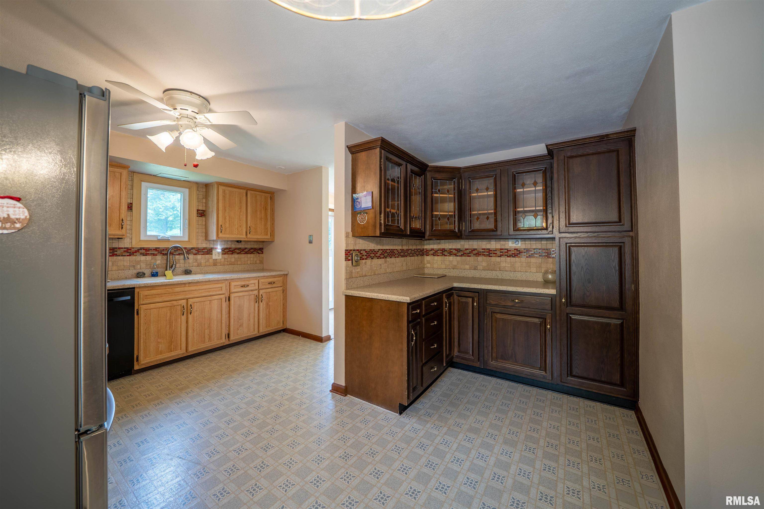 Peoria, IL 61614,748 E POPLET HOLLOW RD