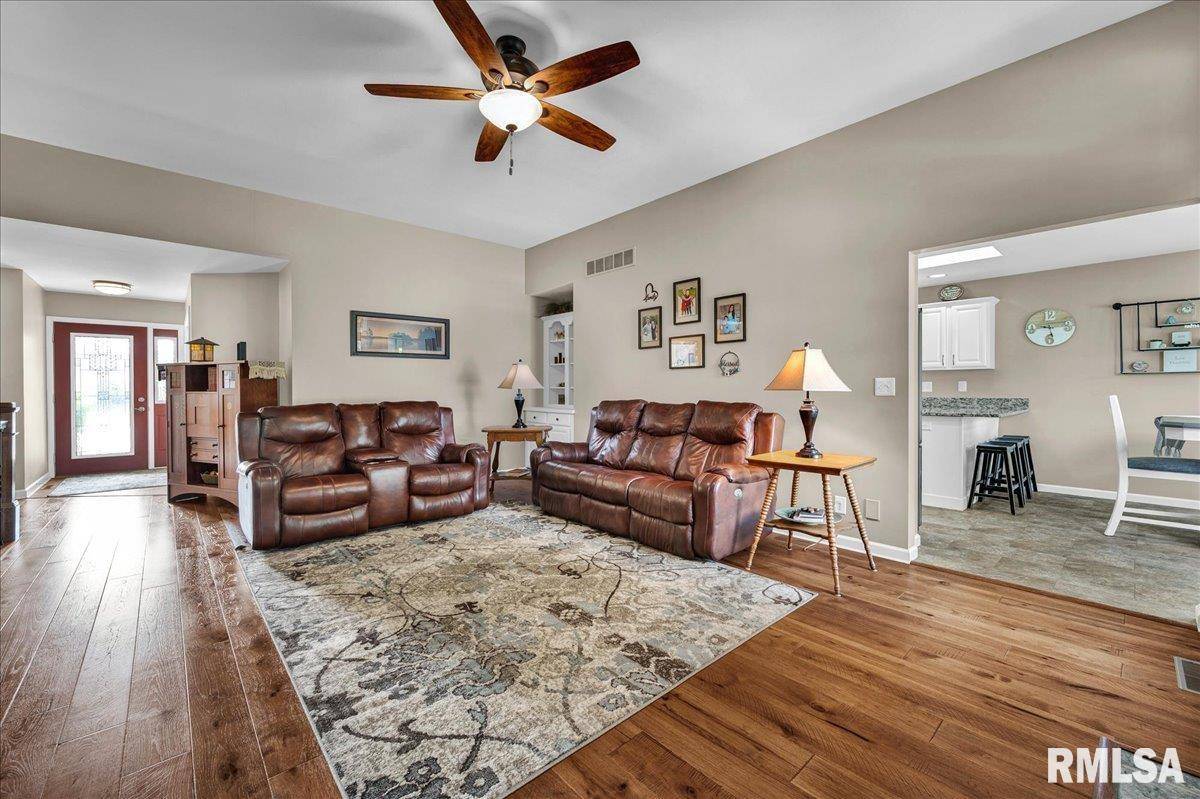 Chillicothe, IL 61523,1619 HOLLAND CT