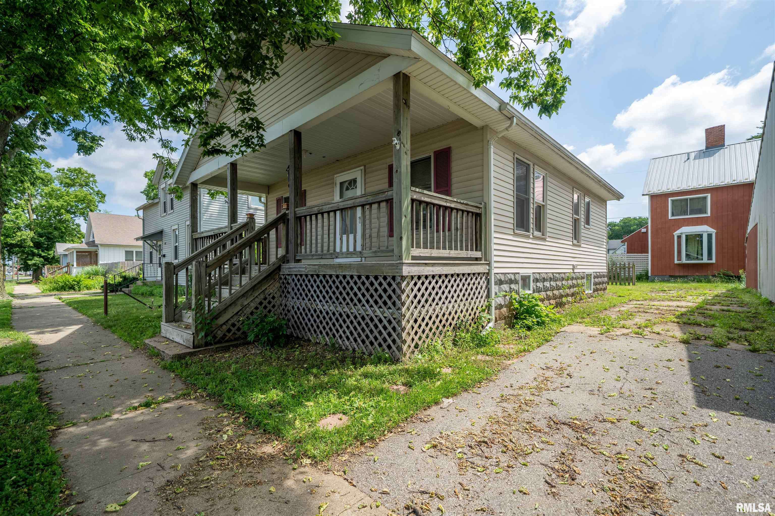 Pekin, IL 61554,410 S 3RD ST
