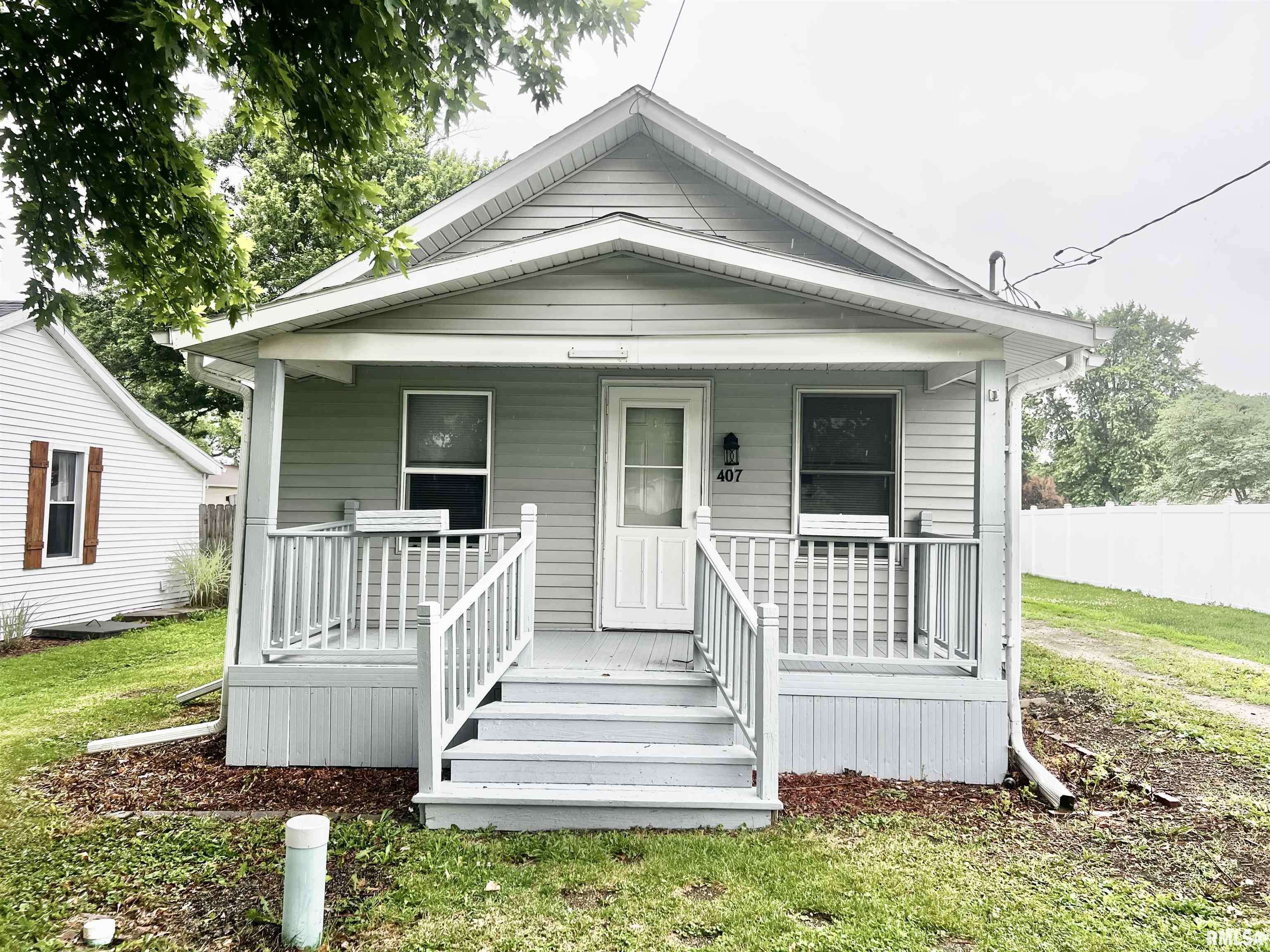 Knoxville, IL 61448,407 E DEPOT ST