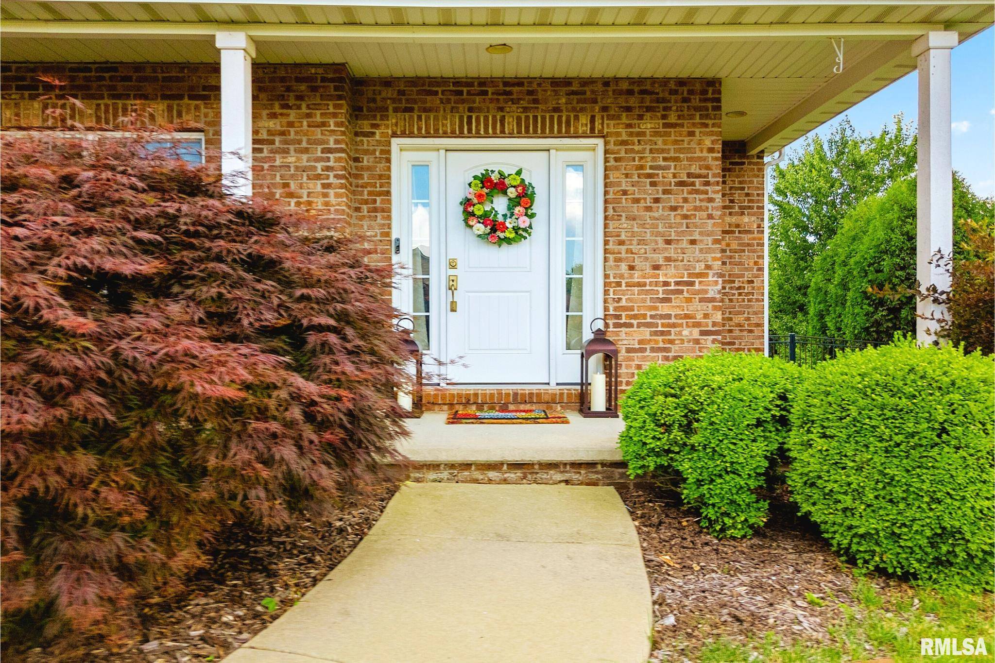 Dunlap, IL 61525,3216 W Rosebury LN