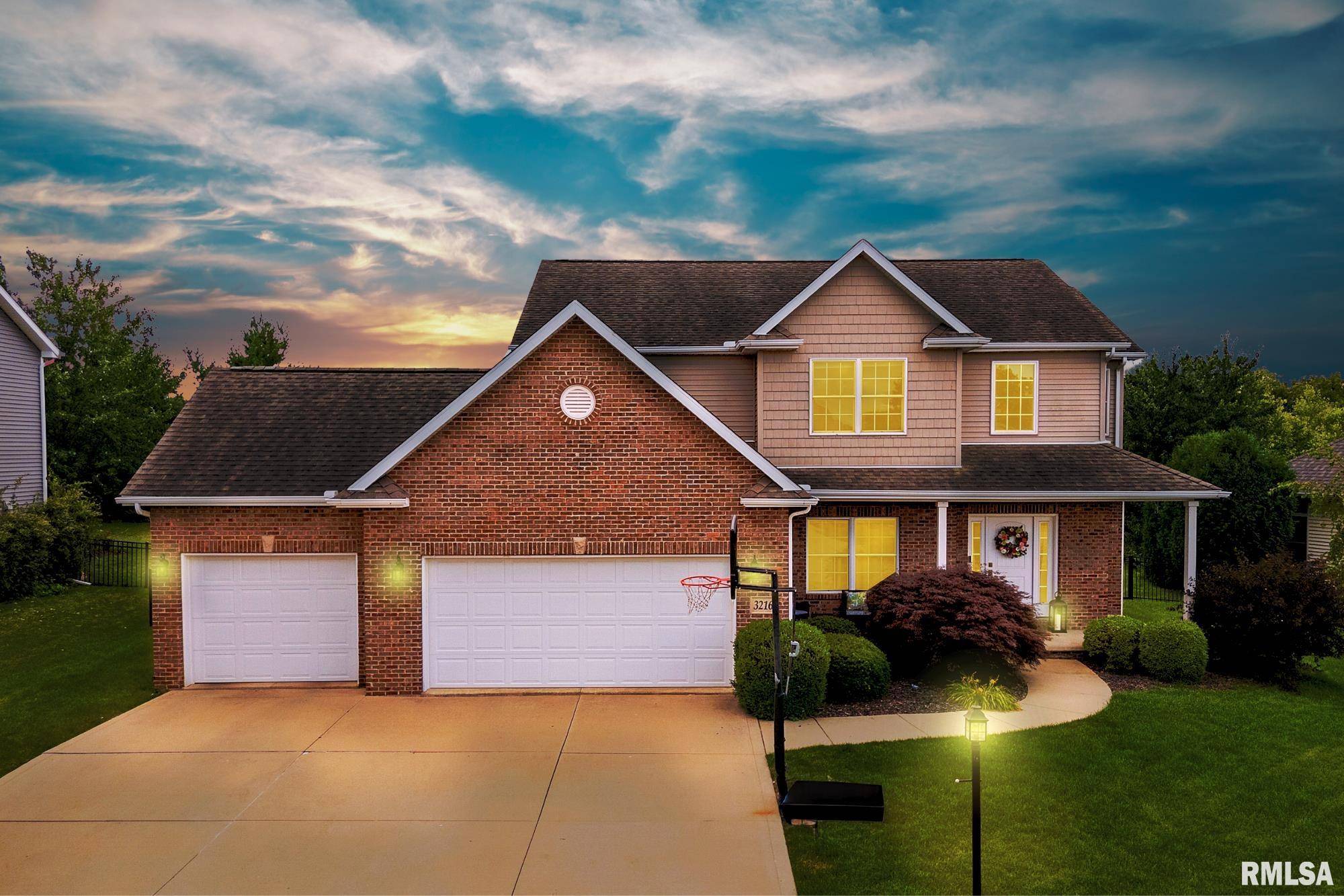 Dunlap, IL 61525,3216 W Rosebury LN