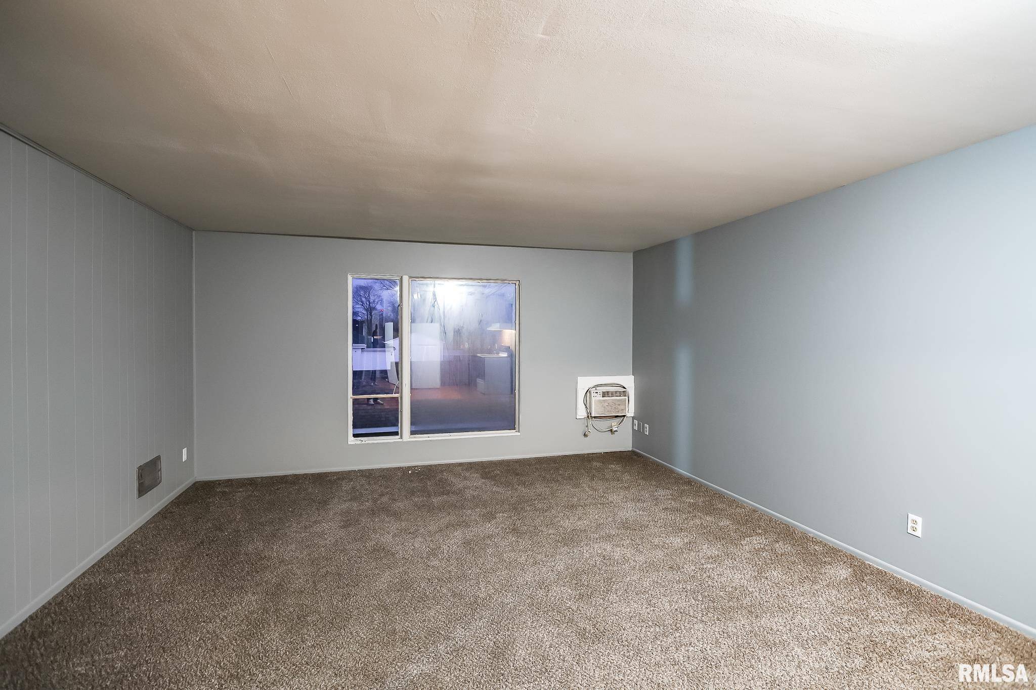 Peoria, IL 61603,1312 E WILSON AVE