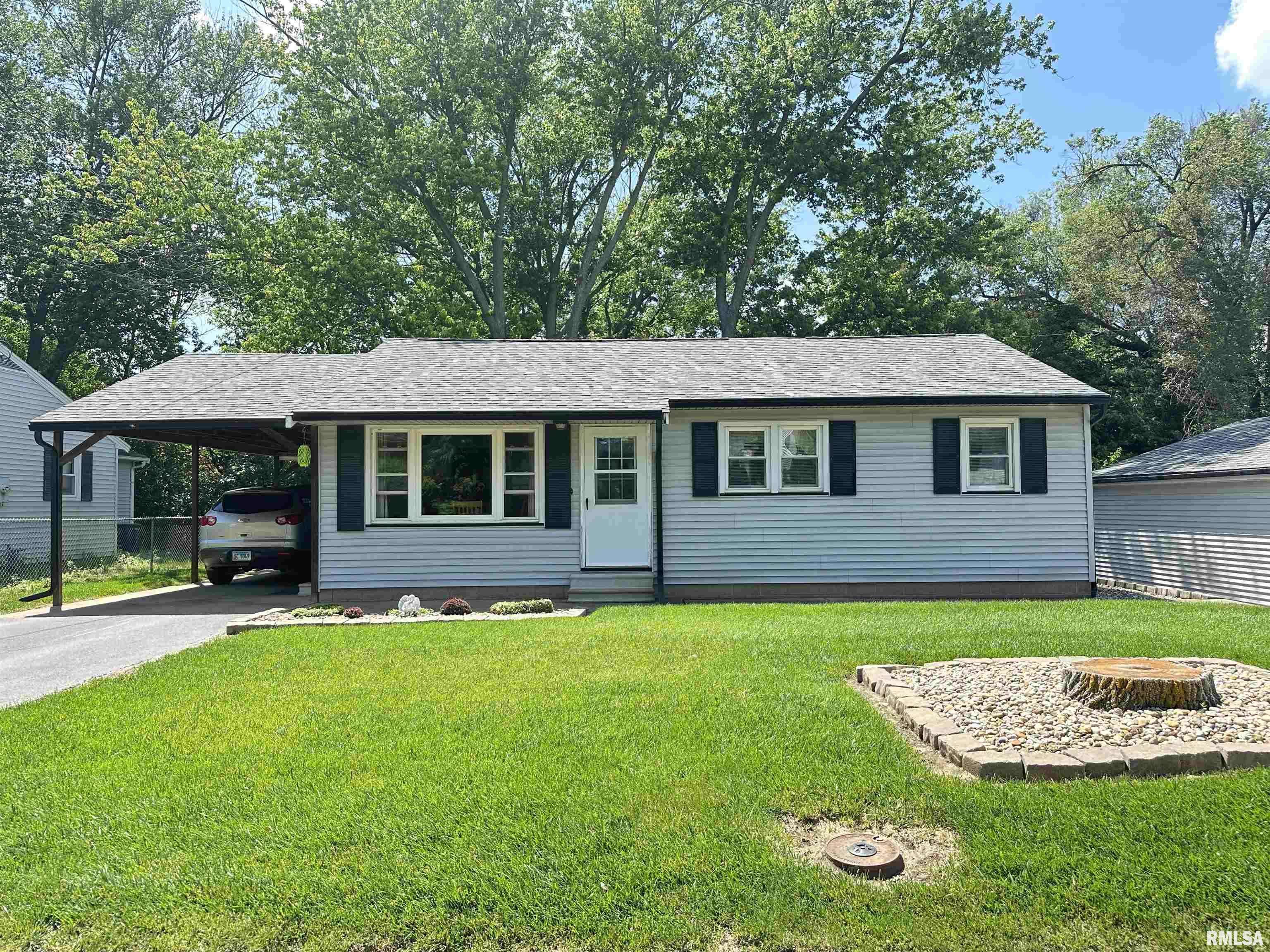 Pekin, IL 61554,223 OAKDALE AVE