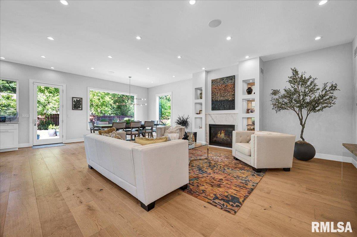 Peoria Heights, IL 61616,4405 N MILLER AVE