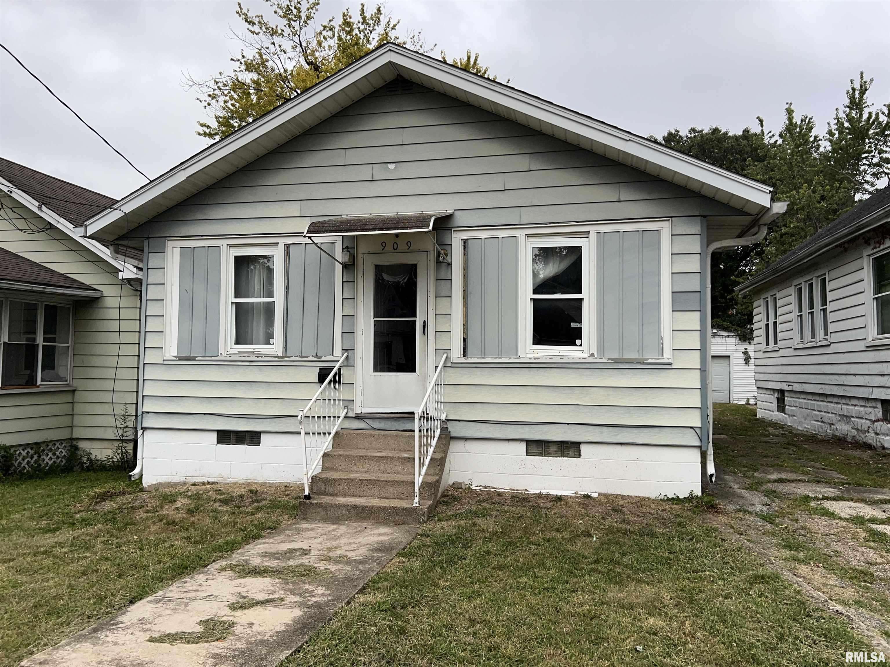 Peoria, IL 61604,909 W MCCLURE AVE