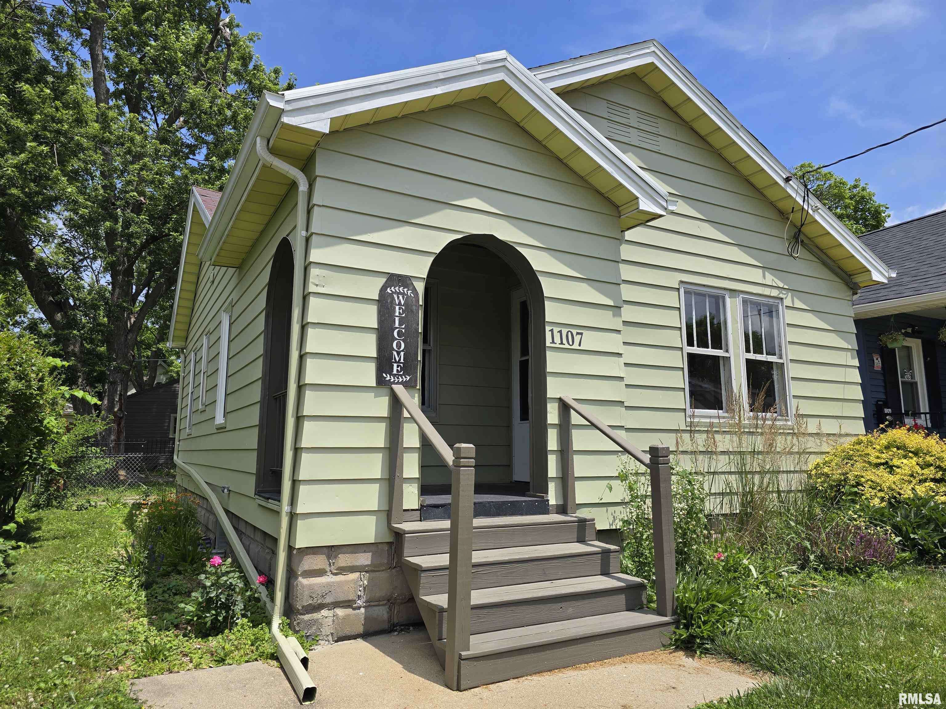 Peoria Heights, IL 61616,1107 E HINES AVE