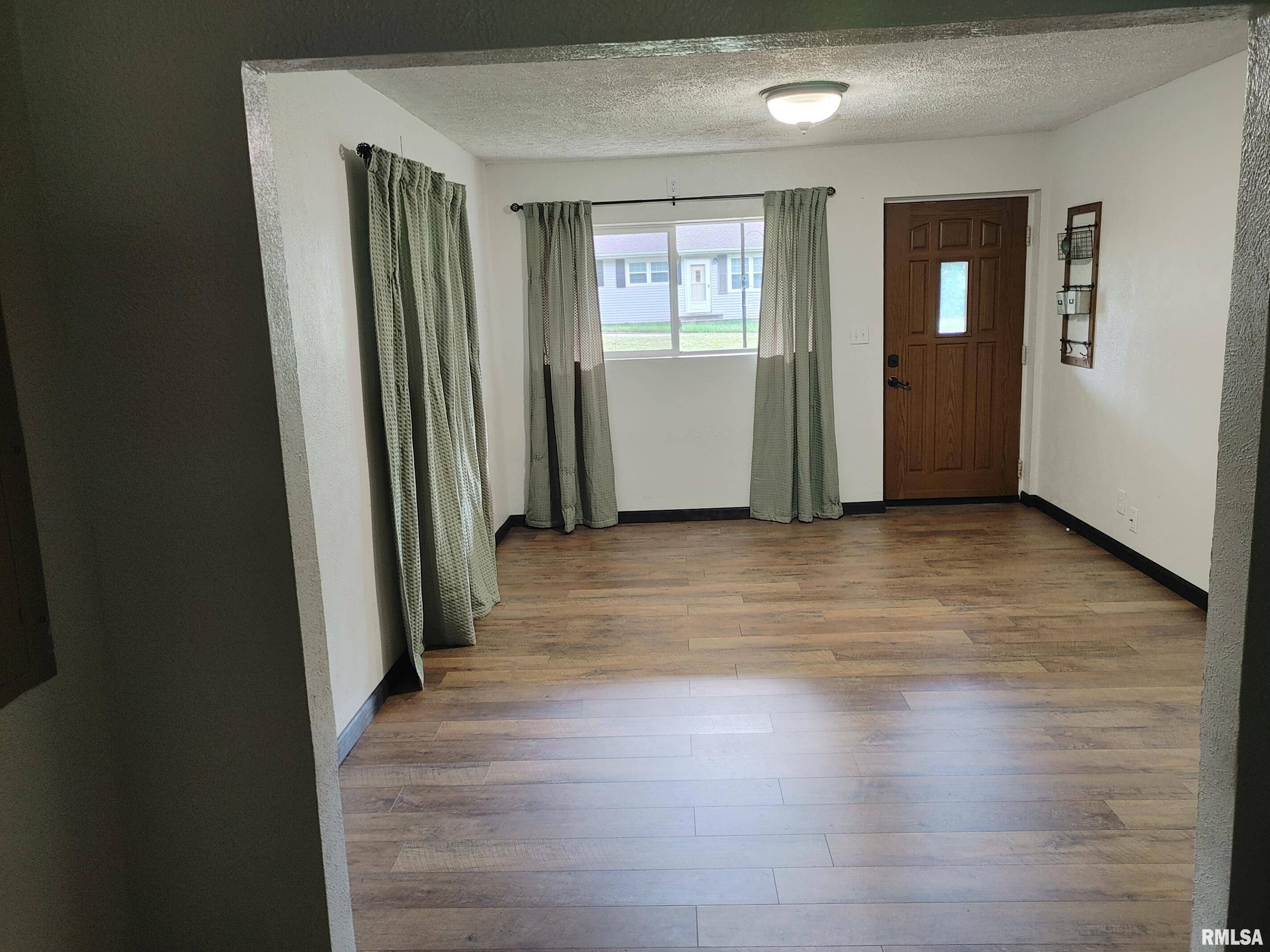 North Pekin, IL 61554,132 N MCARTHUR DR