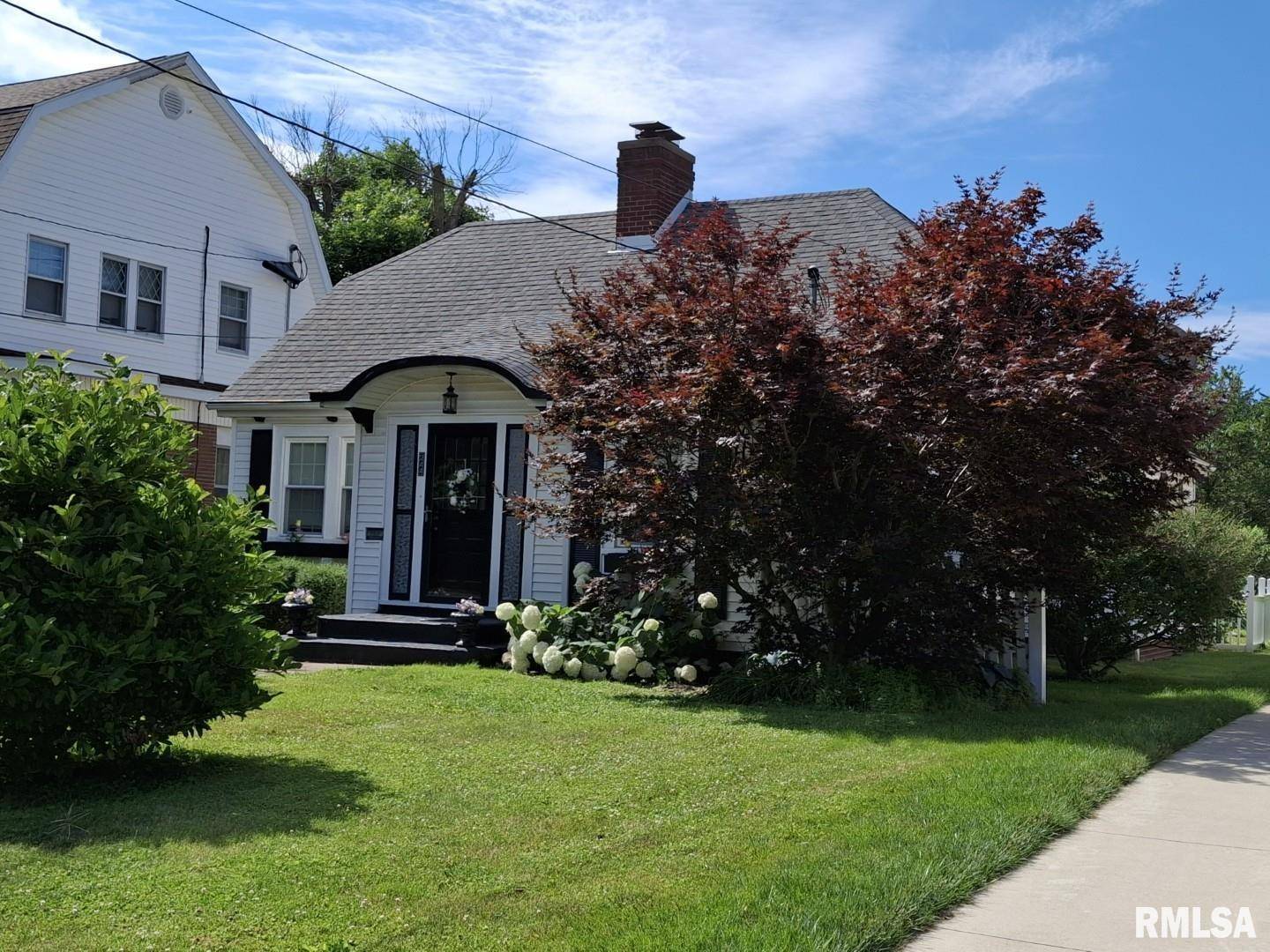 Canton, IL 61520,244 W CHESTNUT ST