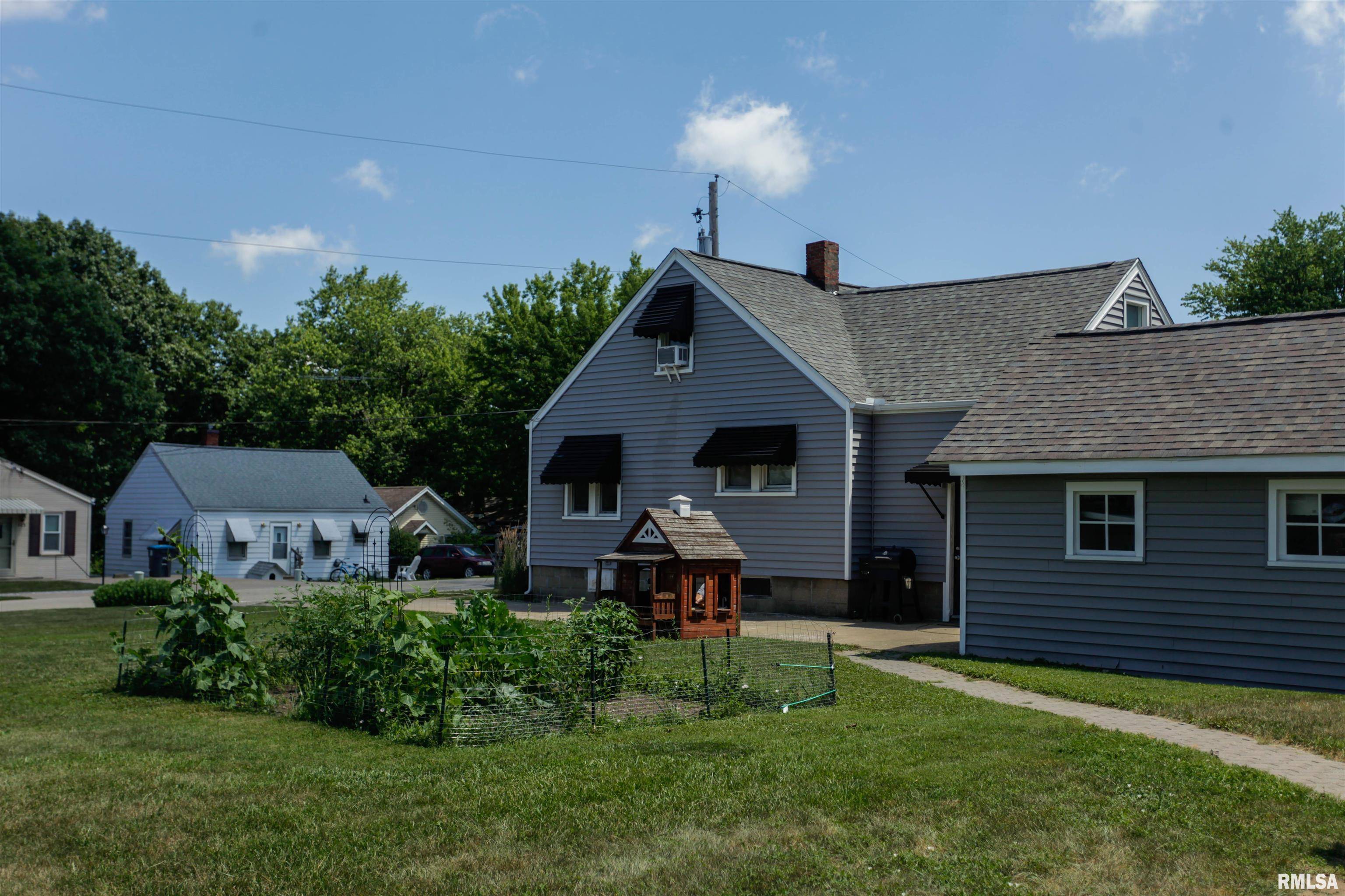 East Peoria, IL 61611,304 PARK AVE
