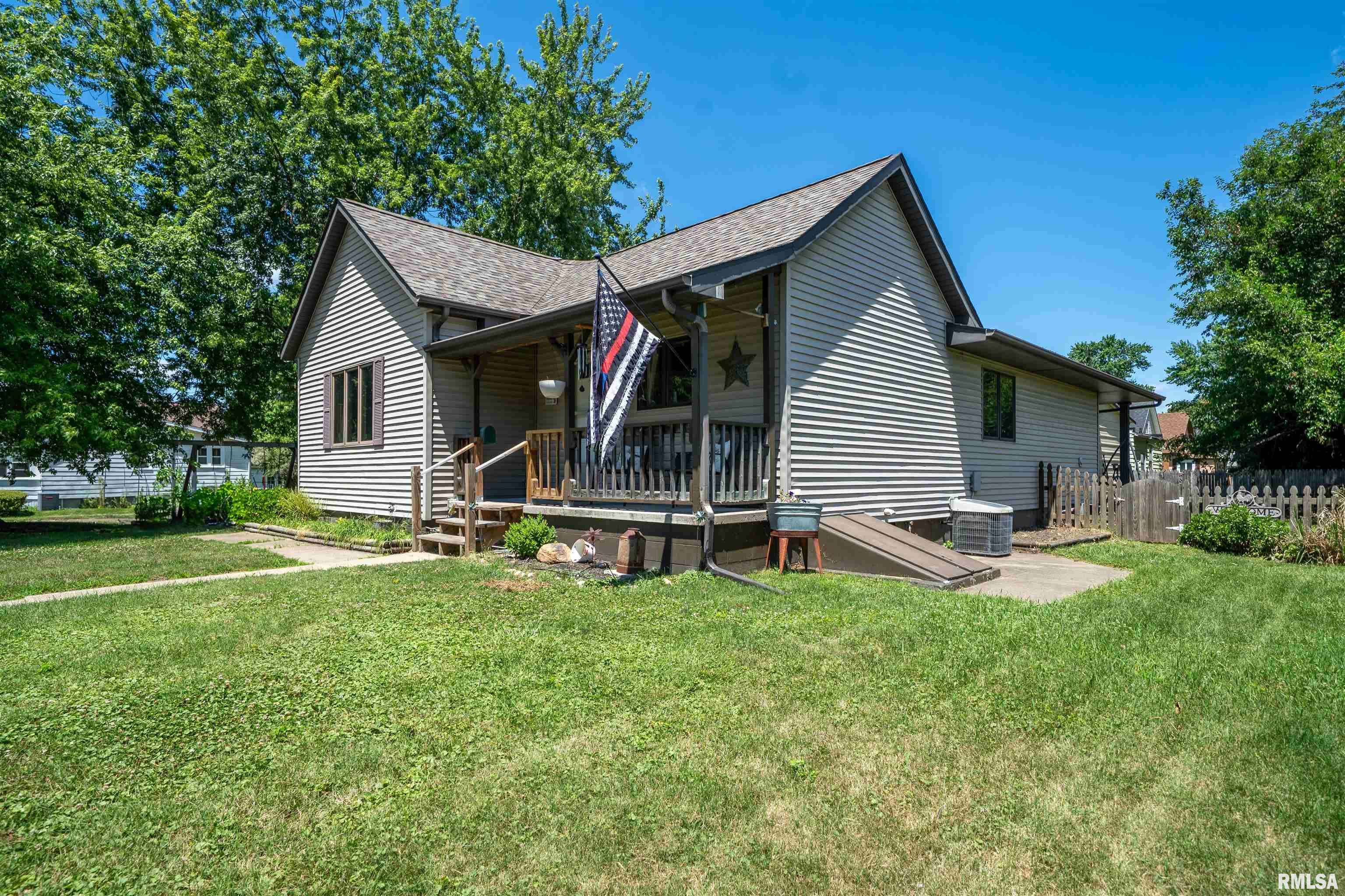 Canton, IL 61520,611 E ASH ST