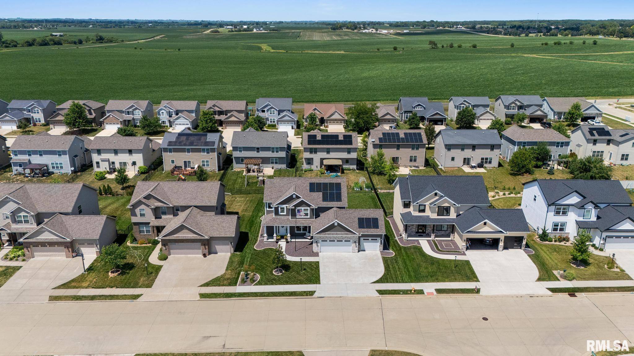 Dunlap, IL 61525,2821 W Lake Trail CT