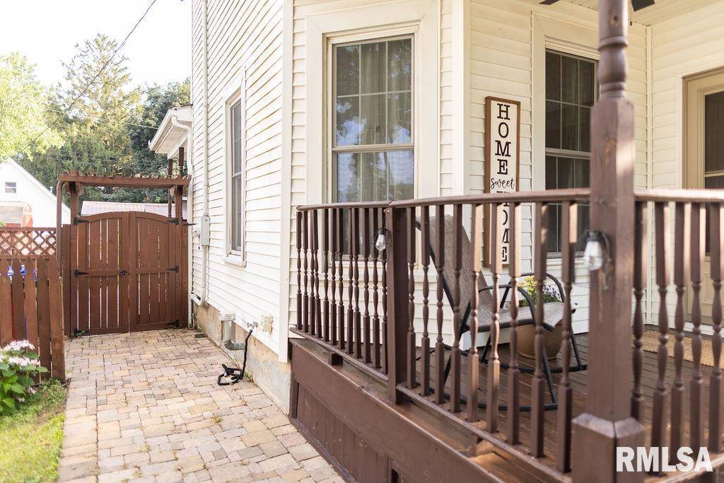 Elmwood, IL 61529,306 W FREMONT ST