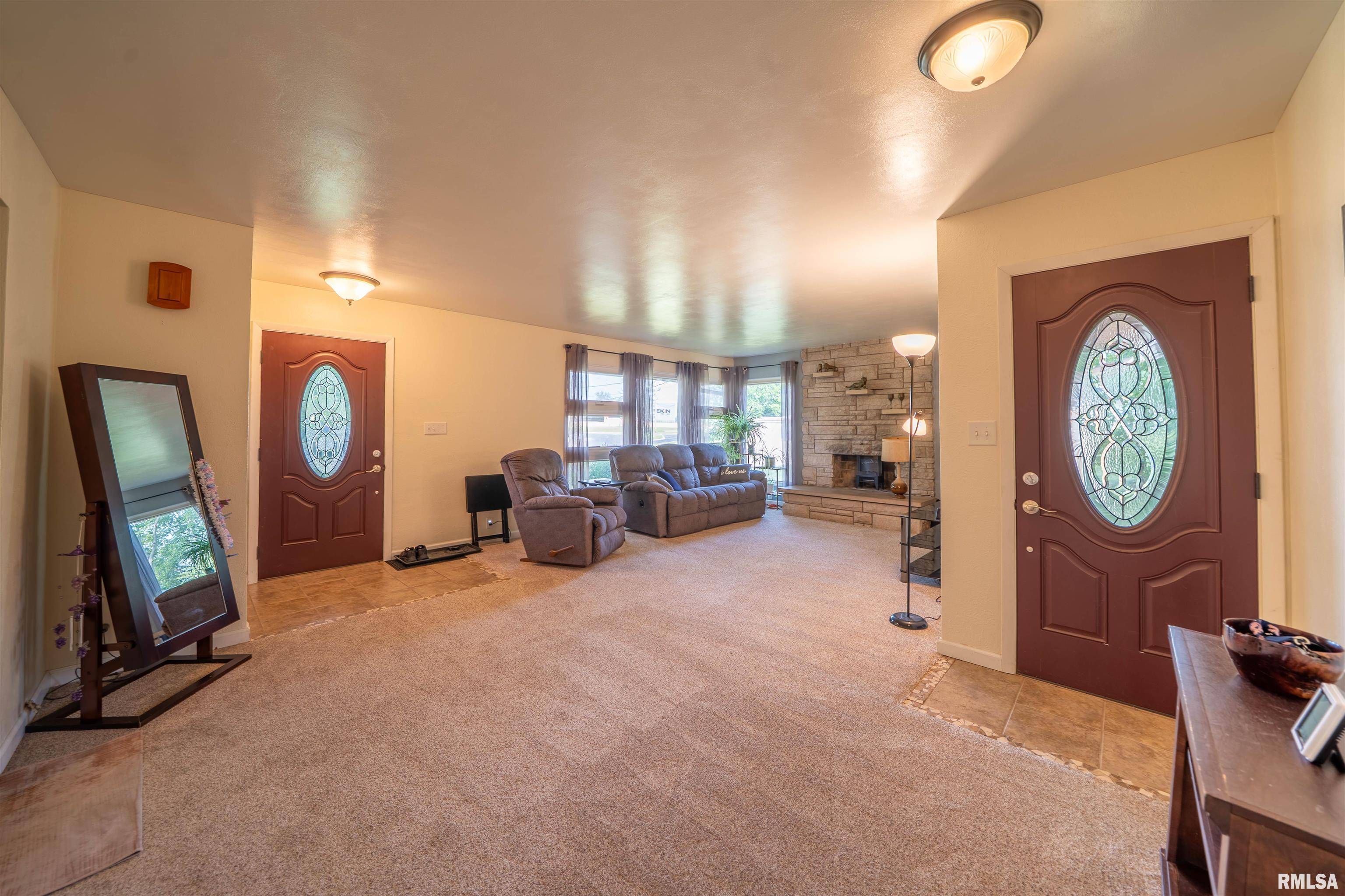 Pekin, IL 61554,1329 HILLTOP DR