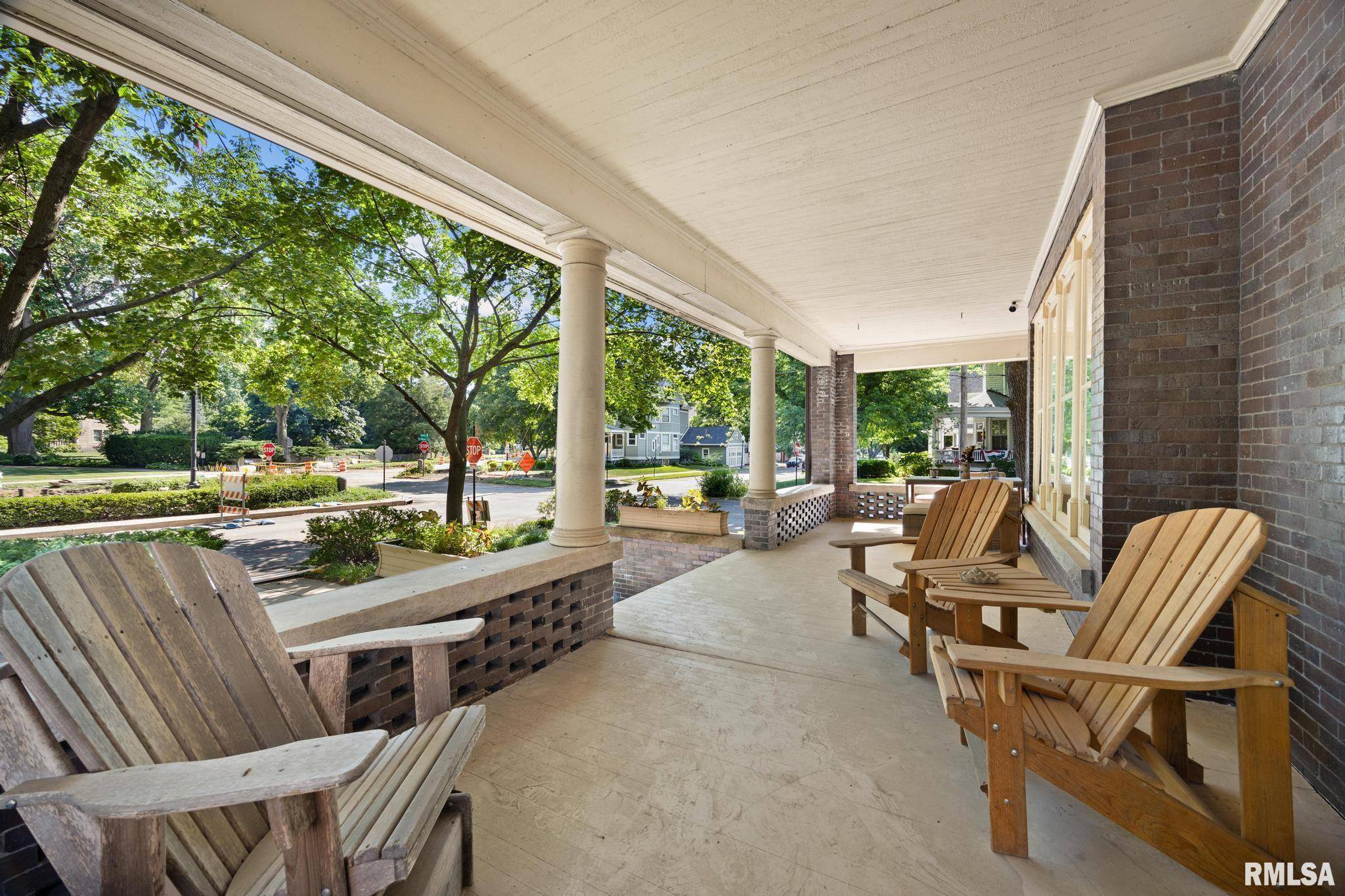 Peoria, IL 61606,1227 W BARKER AVE