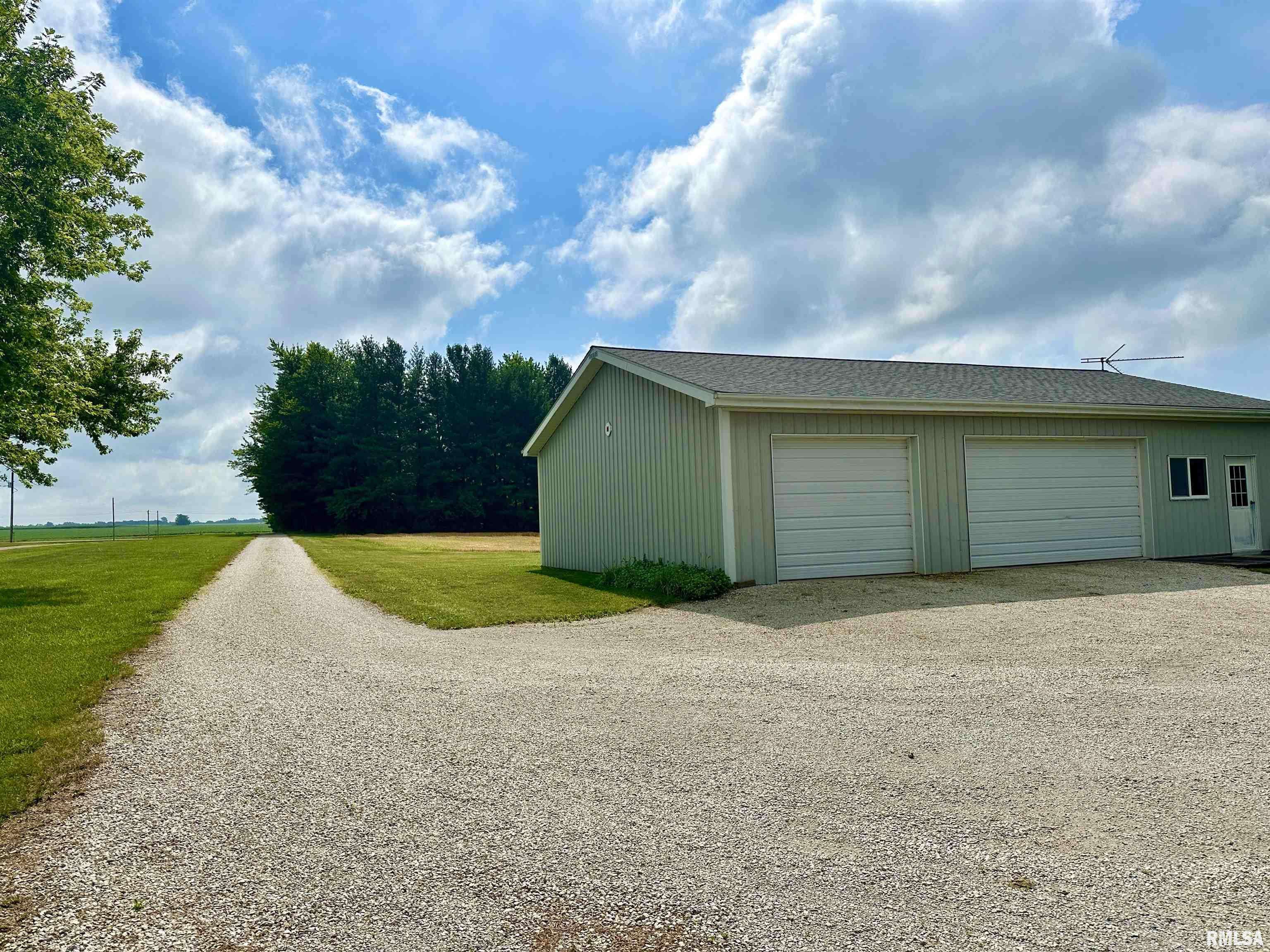 Congerville, IL 61729,295 County Highway 8 HWY